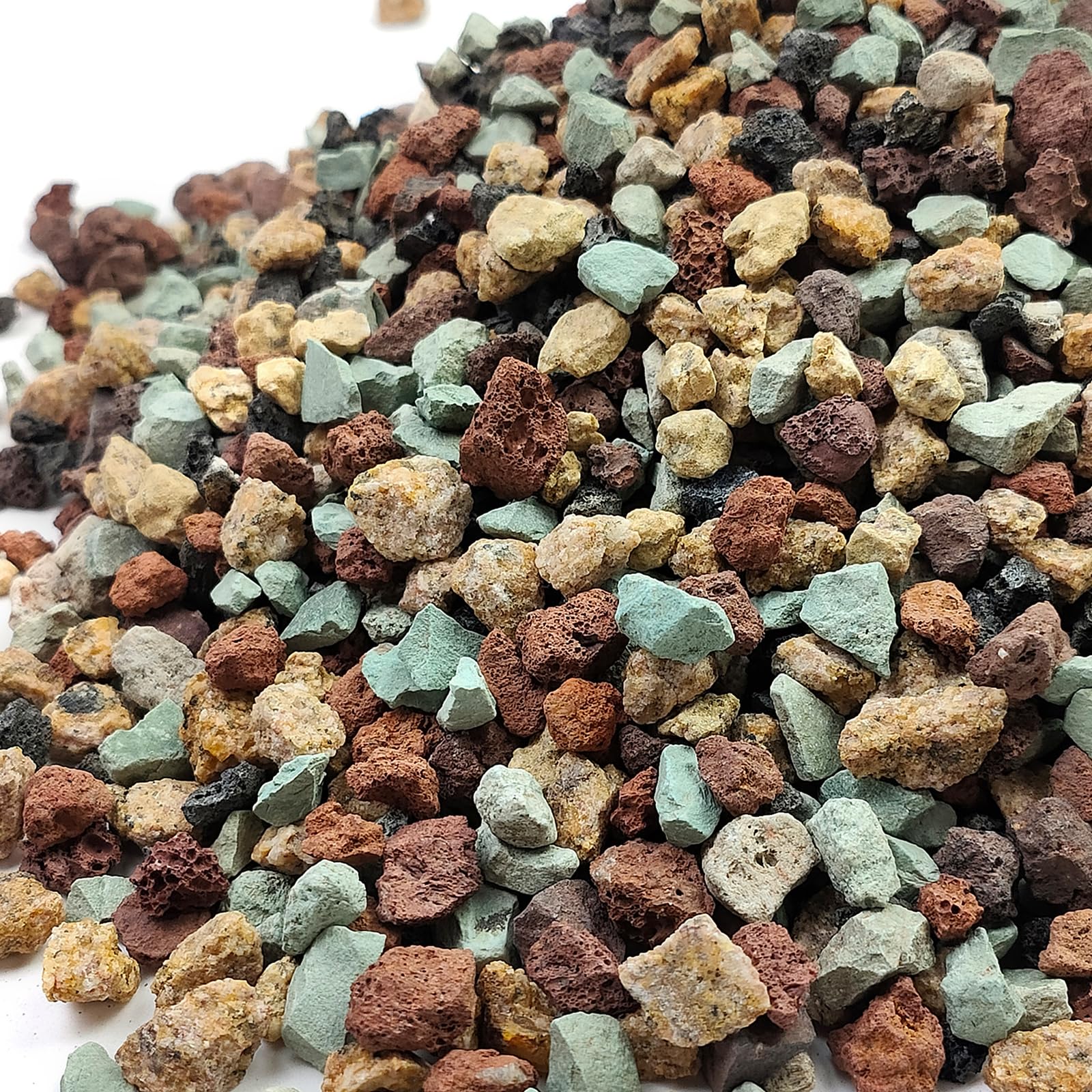 5 lbs Succulent Cactus Soil Potting Mix,1/4 inch Pumice Pebbles Mix Horticultural Lava Rock for Indoor Plants, Bonsai, Orchid