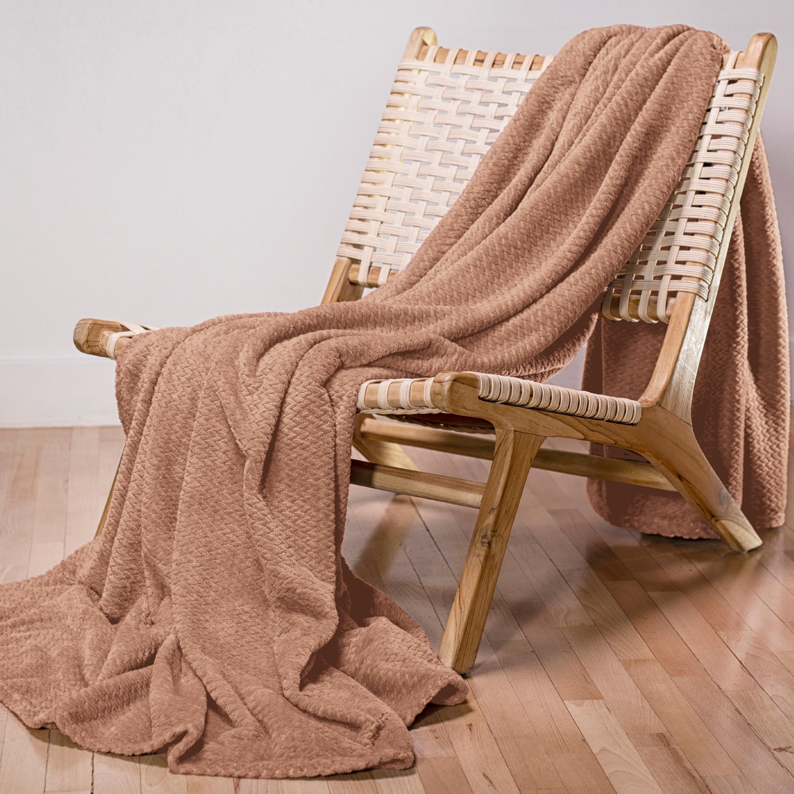 Plaid Polaire Canapé 130x150 Cm Beige - Douceur Certifiée Oeko-Tex | Couverture Légère Pour Salon, Bureau Ou Voyages