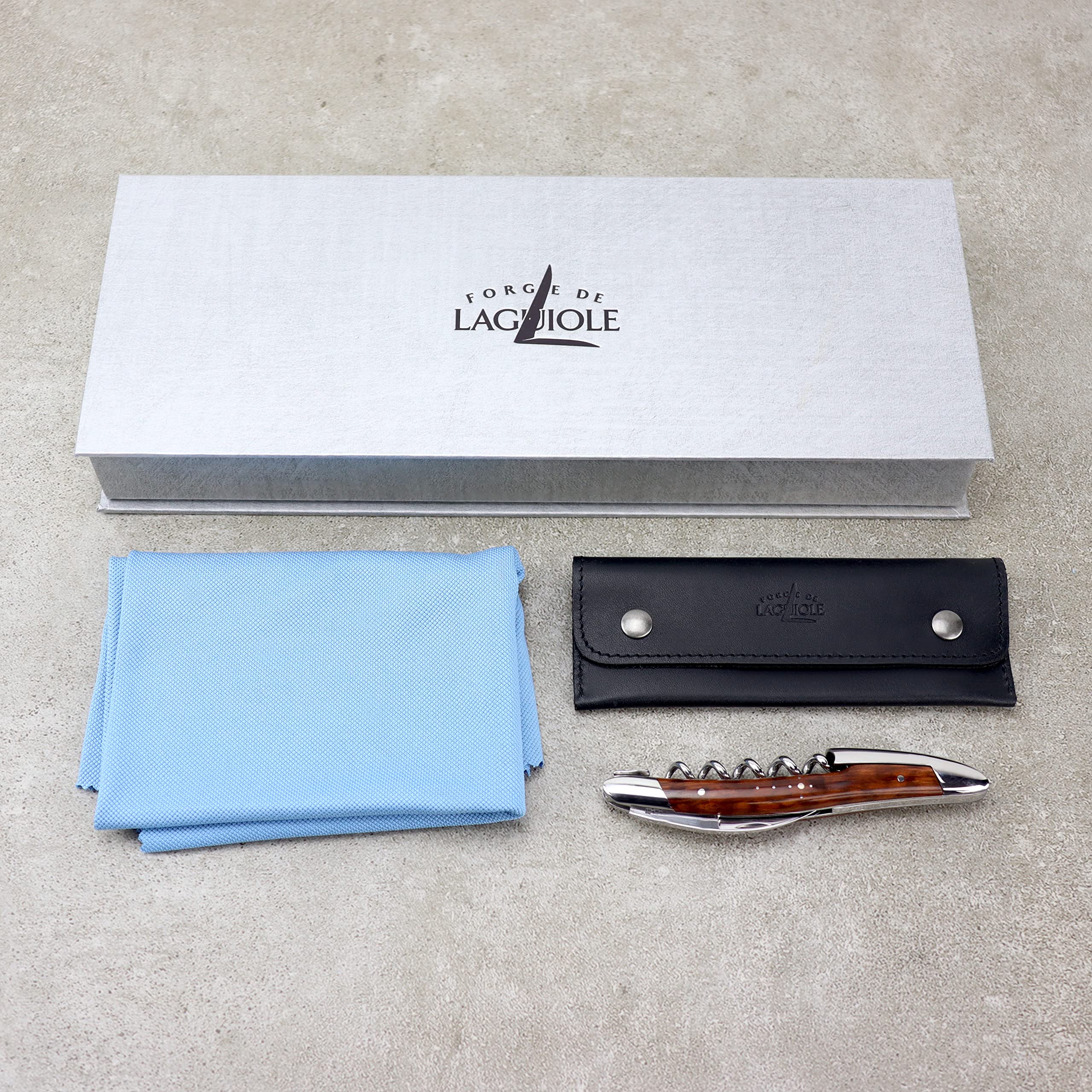 Forge De Laguiole Geschenkset Kellnermesser Sommelier Messer- Griff Amourette - Glänzend + schwarzes Lederetui + Poliertuch