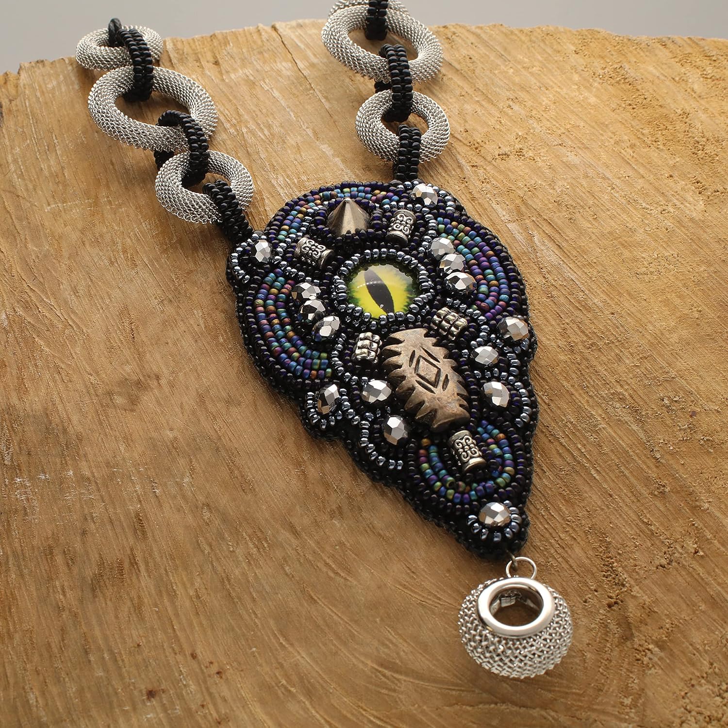 Lacy’s Stiff Stuff Beading Foundation – 8.5 x 11 inches - Black Fabric - 6 Sheets - Made in The USA - Stiff & Durable Material Used for Bead & Stitch Embroidery, Cabochon Beading and Sewing