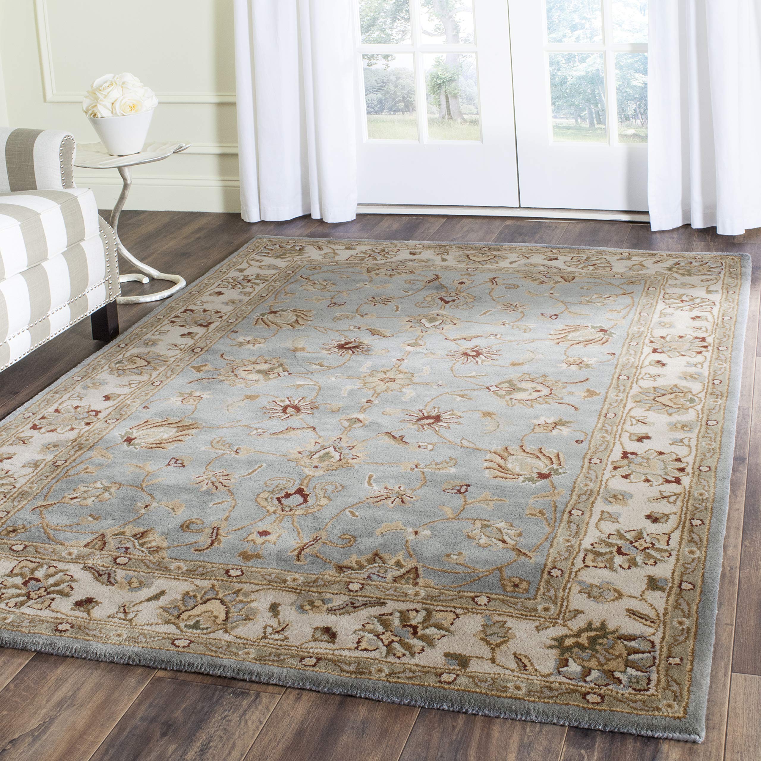 SAFAVIEH Royalty Collection Area Rug - 5' x 7', Blue & Beige, Handmade Traditional Oriental Wool, Ideal for High Traffic Areas in Living Room, Bedroom (ROY343B)