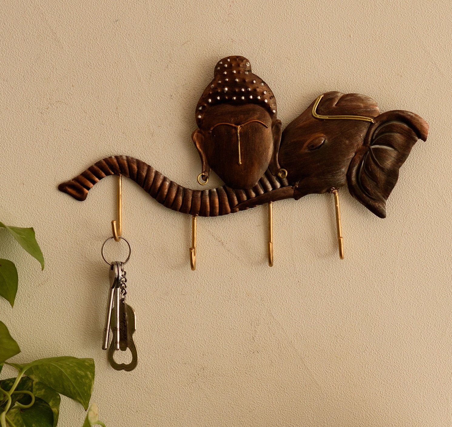 eCraftIndia Buddha Head on Elephant Trunk Wrought Iron Key Holder