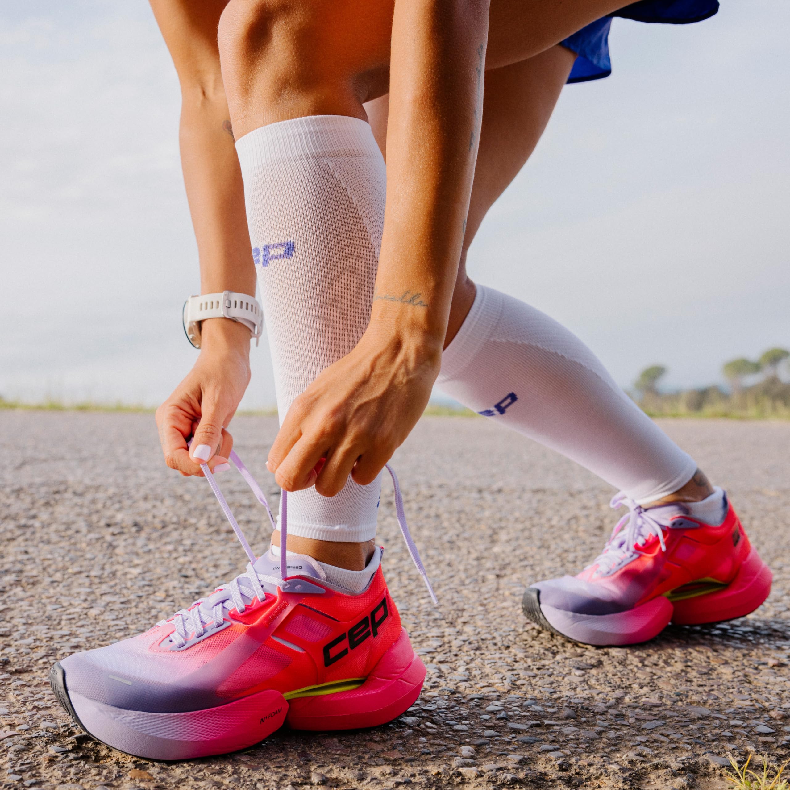 CEP Damen Core Run Ultralight 20-30 mmHg Wadenbandagen – Leistungskompressionsunterstützung, schnelltrocknend zum Laufen