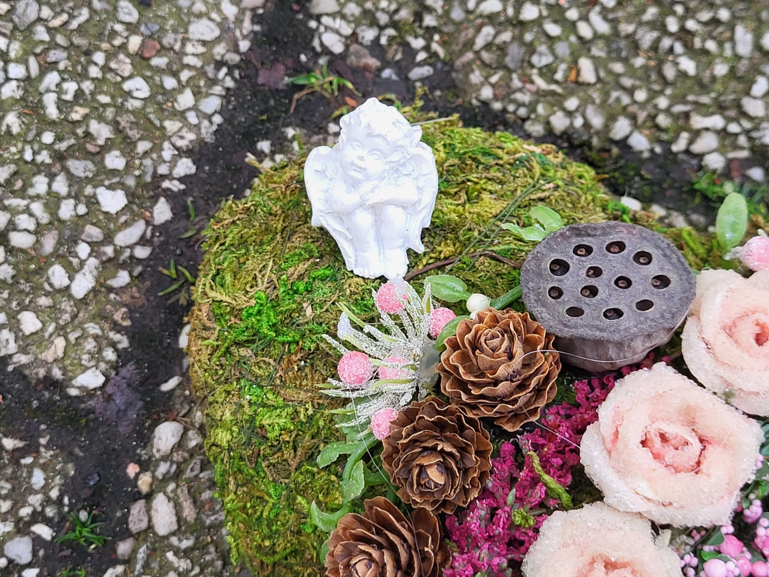 Grabherz aus Moos, 15 cm, Rosa, Wetterfest, für Urnengräber