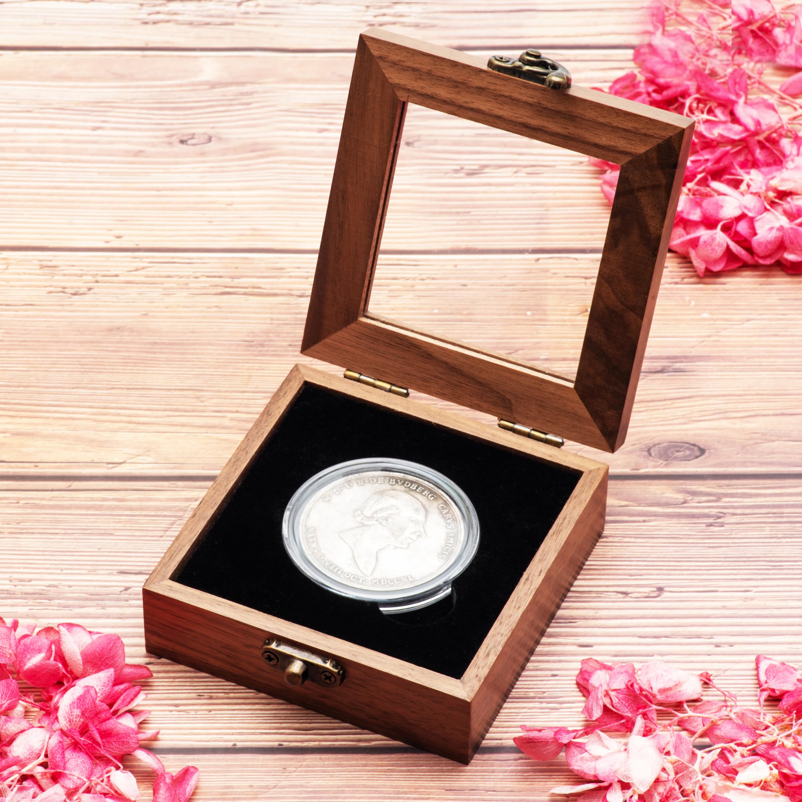 Amazon.com: COSISO Single Walnut Wood Challenge Coin Presentation