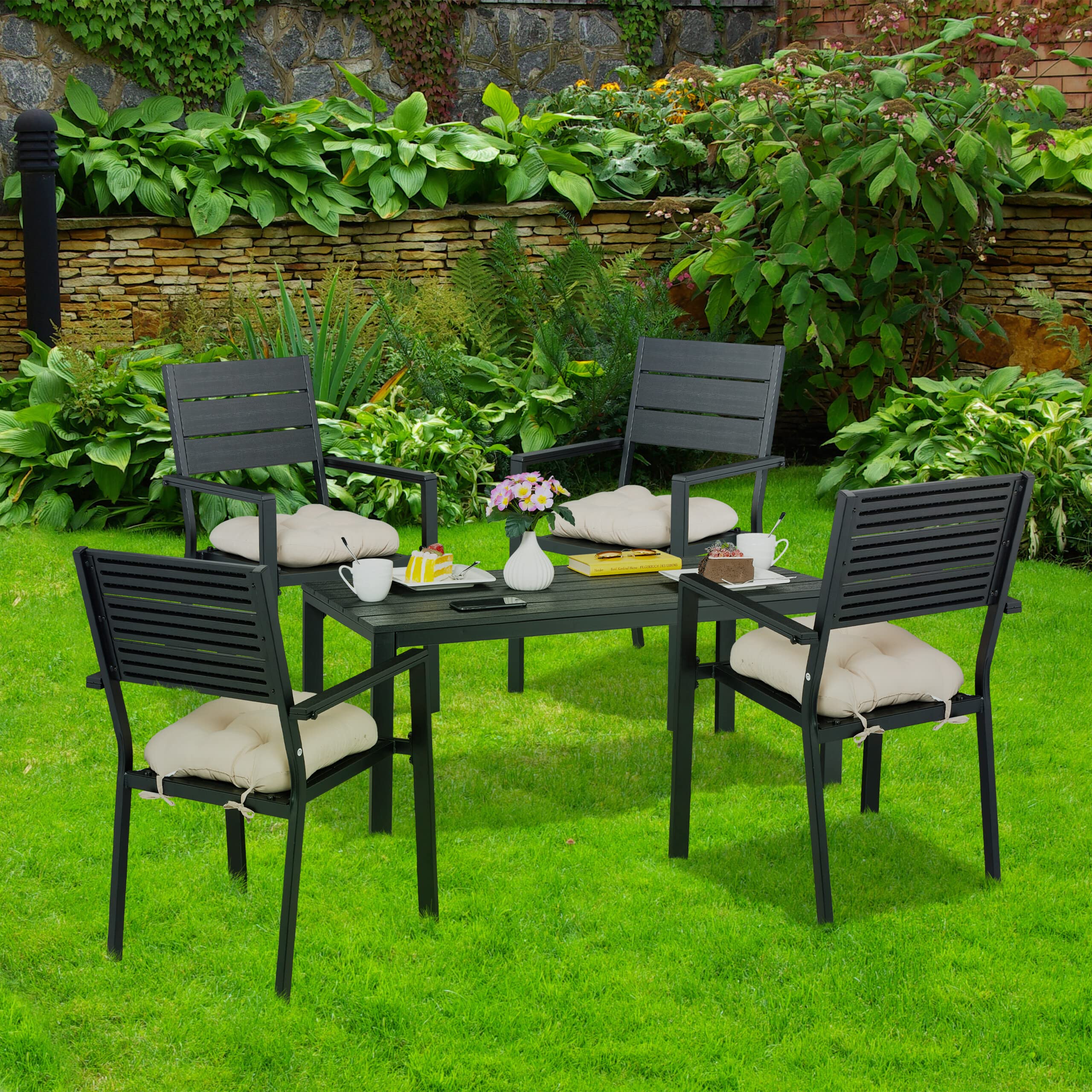 Relaxdays Zestaw 4 krzeseł ogrodowych, wys. x szer. x gł.: 90 x 53,5 x 59 cm, krzesła balkonowe z podłokietnikami, metalowe, nowoczesne meble tarasowe, czarne
