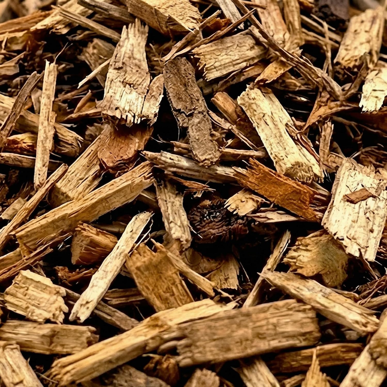 Home & Country USA Premium Triple Shredded Garden Mulch for Lush Landscapes & Gardens (2 Cu. Ft.) (Playground Mulch)