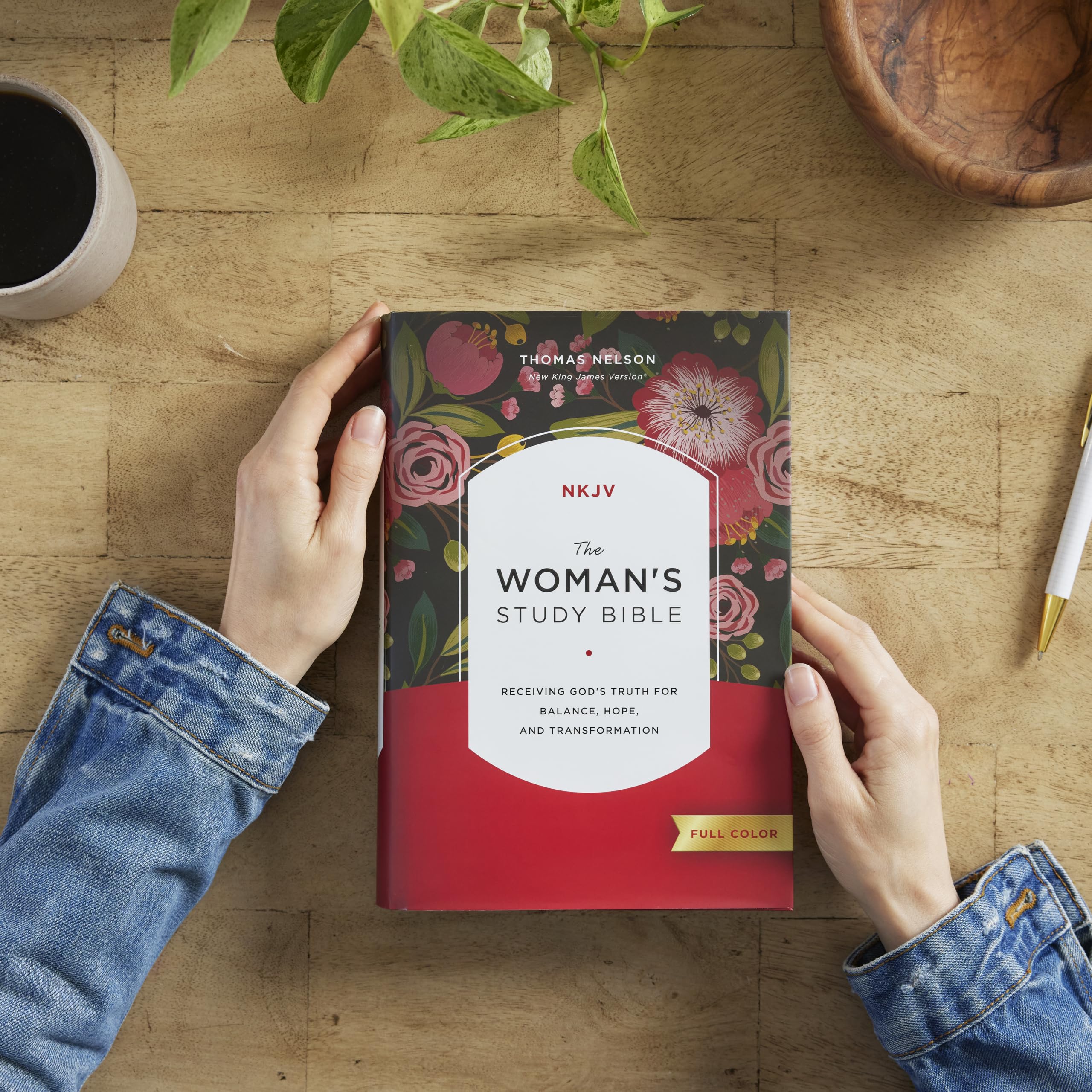 NKJV, The Woman's Study Bible, Hardcover, Red Letter, Full-Color Edition: Receiving God's Truth for Balance, Hope, and Transformation