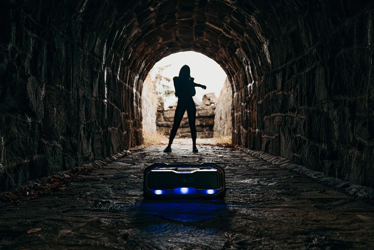 Review Altec Lansing ROCKBOX XL Wireless Bluetooth Speaker, Portable Waterproof Party Speaker with 20 Hour Playtime and 5 Illuminating LED Light Modes, Floating Wireless Speaker for Indoors and Outdoors