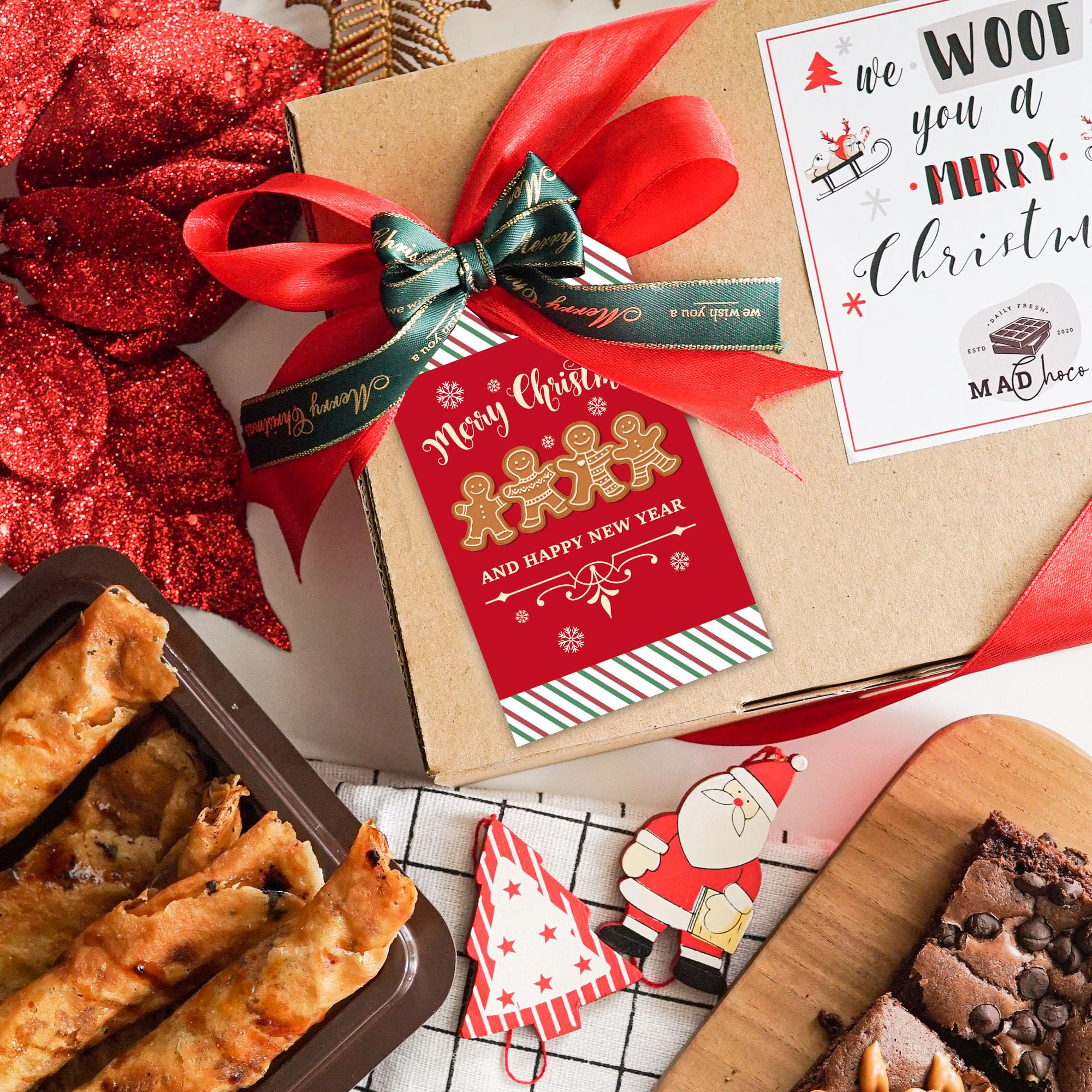 Rote Weihnachts-Geschenk-Etiketten mit Schnur, 5,1 x 8,9 cm, Lebkuchenmann-Geschenkanhänger, 50 Stück Weihnachts-Schneeflocken-Papieranhänger, Urlaubsverpackung, Partyzubehör, rot-grün gestreift - C02
