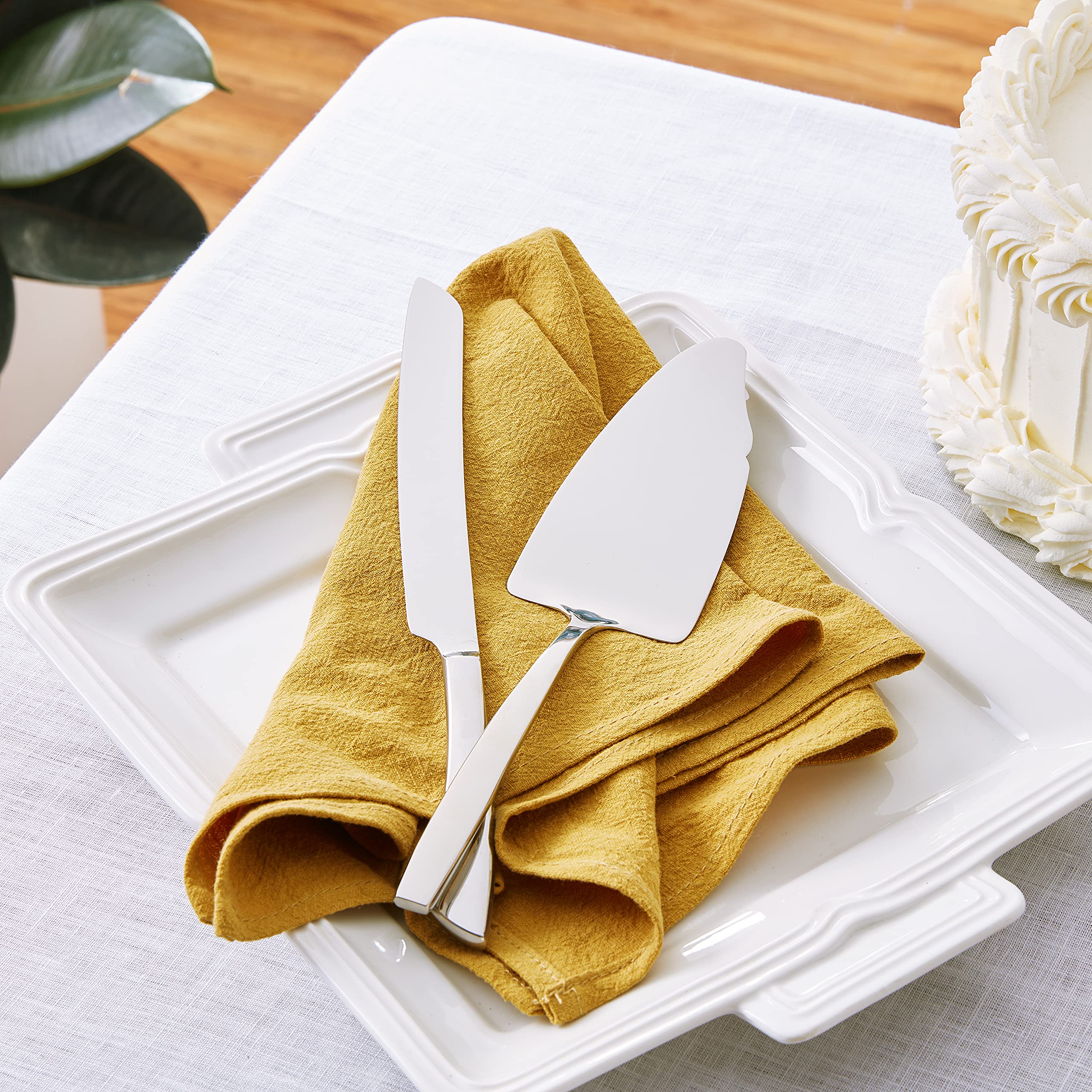 Amazon.com | Mikasa Kya 2-Piece Cake Set: Flatware Cake Servers