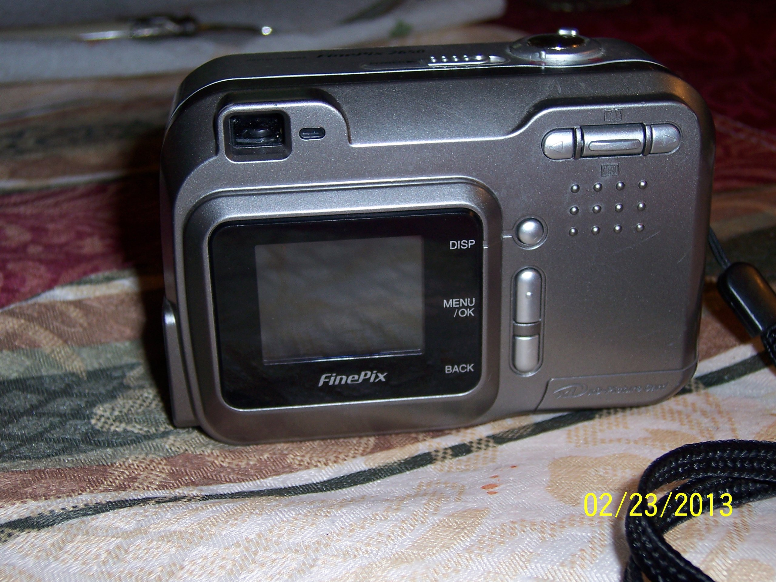 Amazon.com : FujiFilm FinePix A205 2MP Digital Camera w/ 3x
