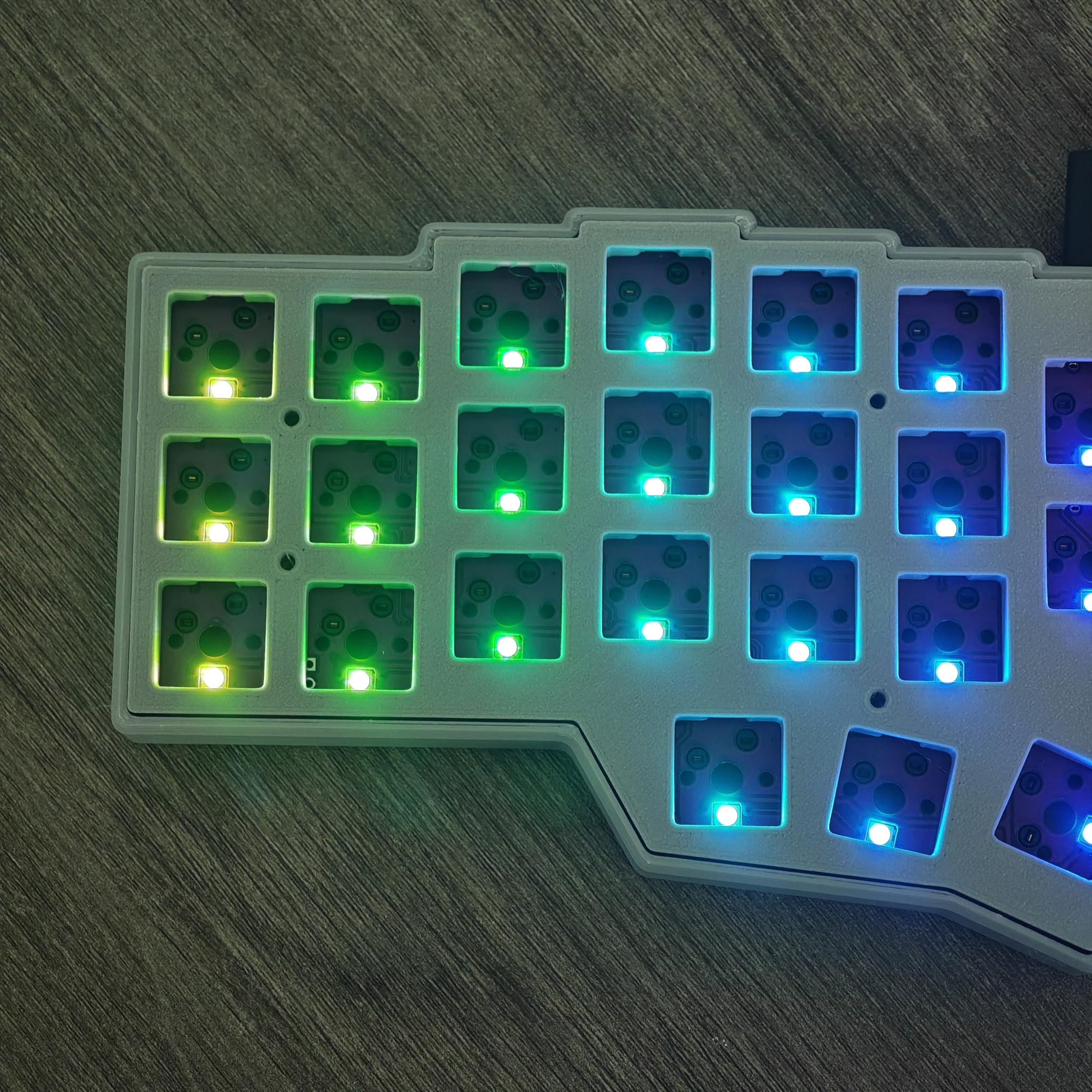 Amazon.com: YMDK Split Keyboard Corne V4.1 46 Keys Ergonomic