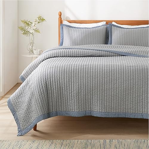 Miniatura 1 de Bedsure Colcha gris tamaño King  Juego de ropa de cama ligero y suave para todas las estaciones, juego de edredón con patrón de pana, 3 piezas, 1