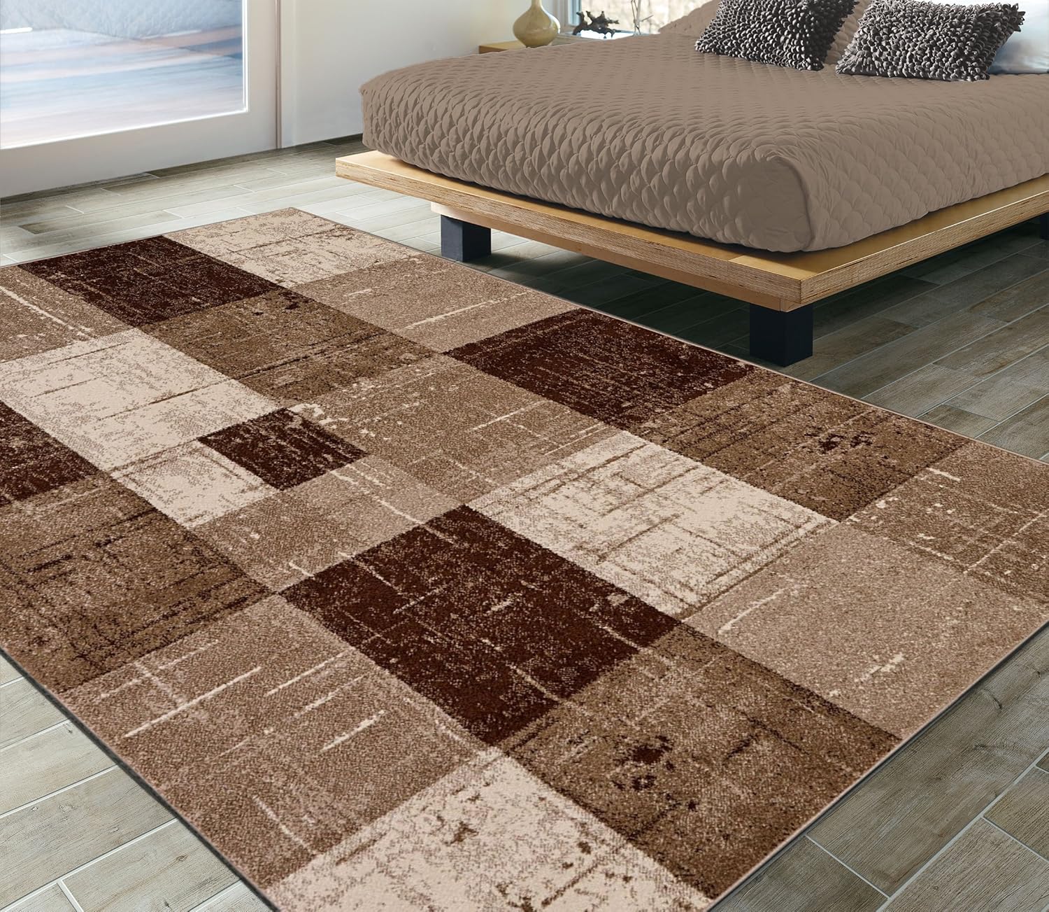 City Collection Contemporary Sculpted Effect Faded Geometric Checkered
