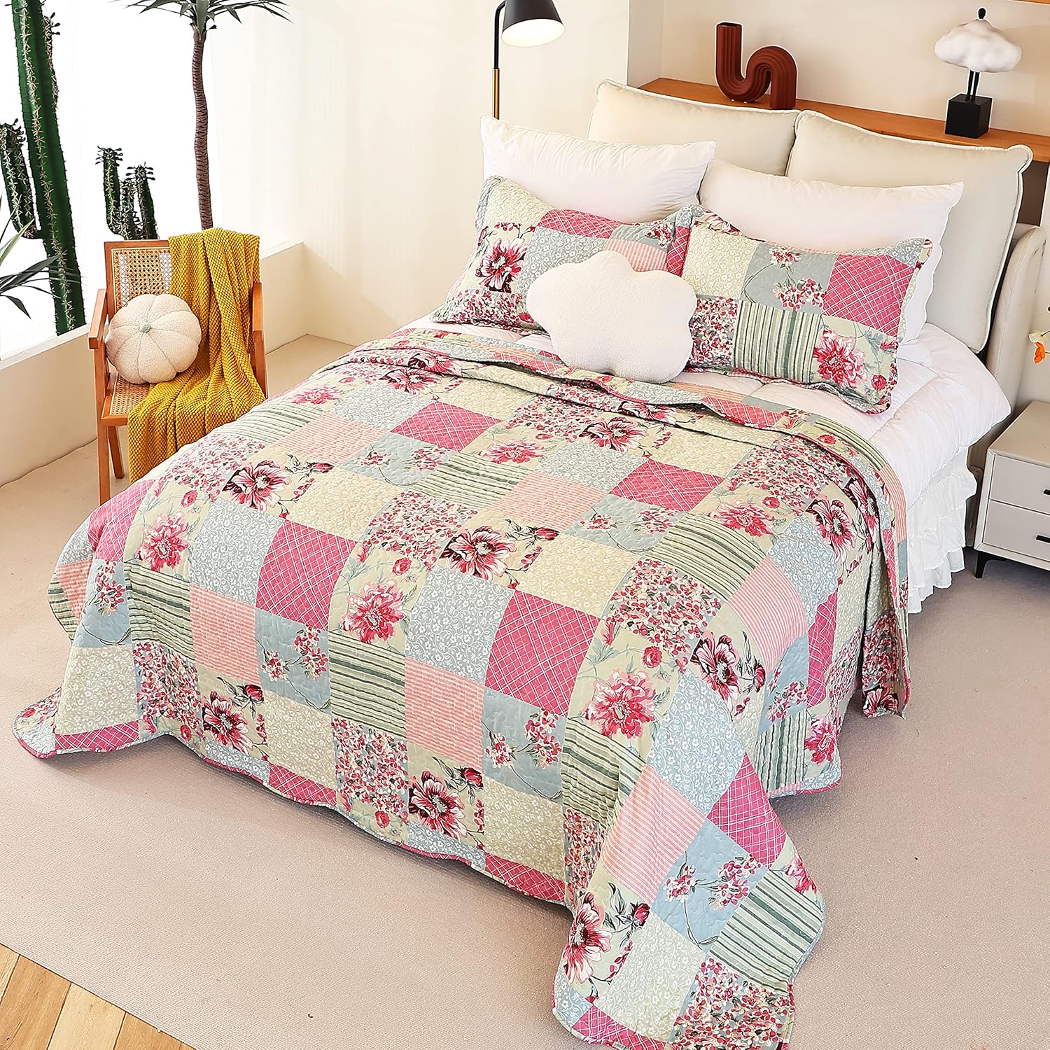 Cmfshape Summer Floral Queen Quilted Bedspread,Romantic Pink Quilt Set,Reversible Stitched Bedding Set All Season,Soft Lightweight Coverlet with Pillow Cases (Pink&Grey, Queen90 x90) - Image 3