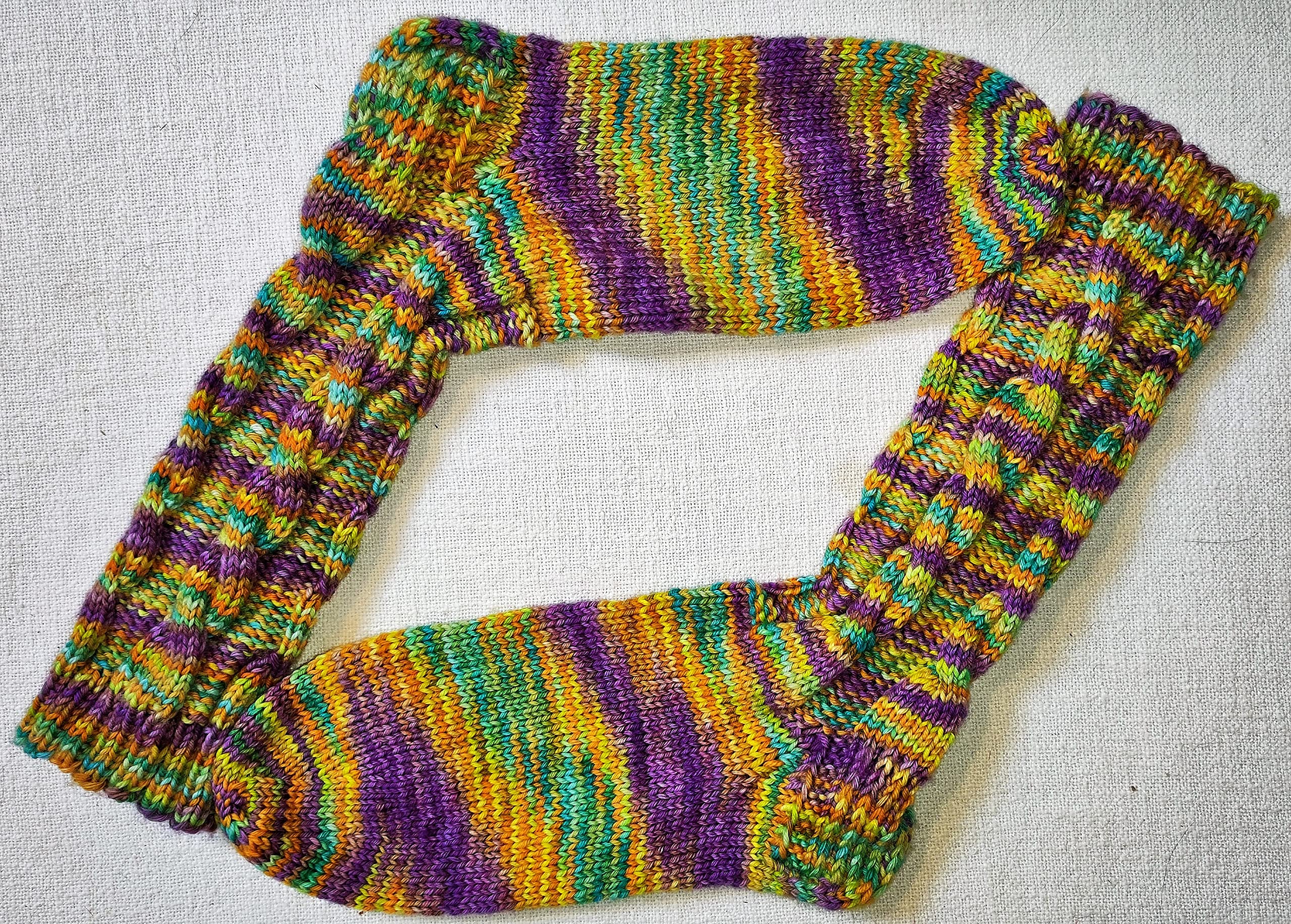 Tejido propio/hilo de calcetín merino teñido a mano/6 capas/pliegue/calcetines de lana/talla 40-41 /altura de la cintura aprox.23 cm con trenzas/lana merina