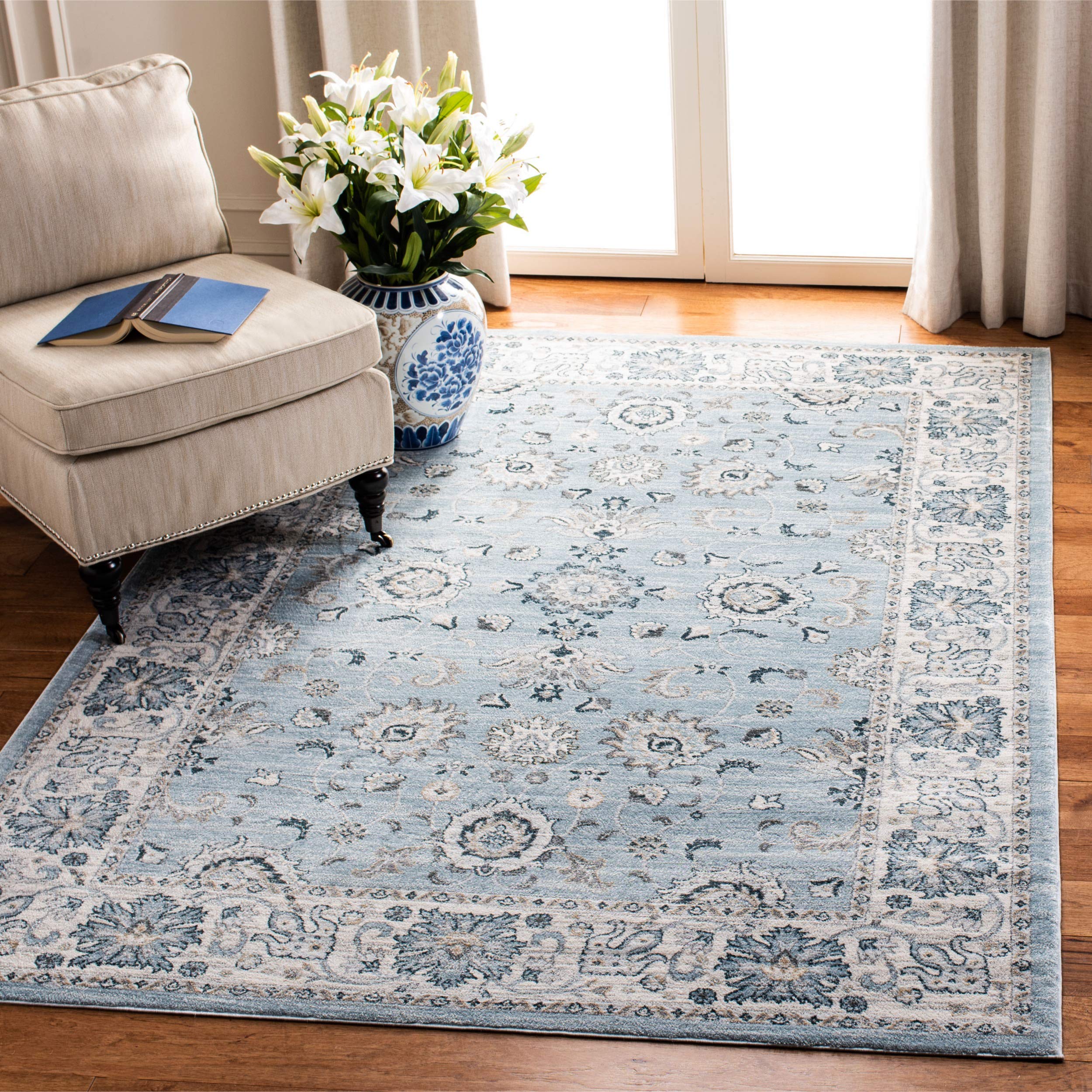 SAFAVIEH Isabella Collection Area Rug - 9' x 12', Light Blue & Cream, Oriental Design, Non-Shedding & Easy Care, Ideal for High Traffic Areas in