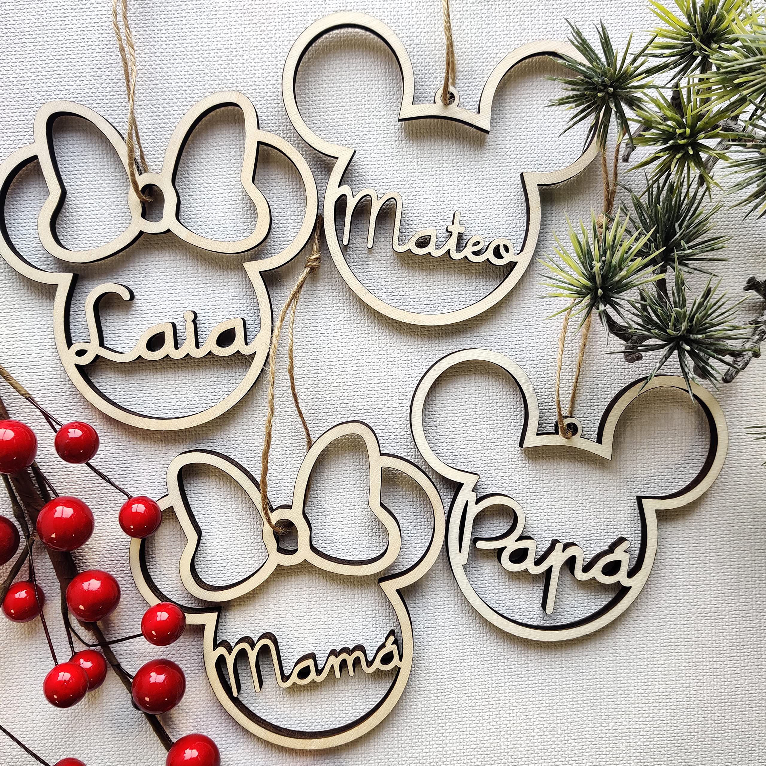 Pack Adorno navidad de madera personalizado | Bola árbol navideño | Decoración colgante | cordel incluido | Mickey/Minnie