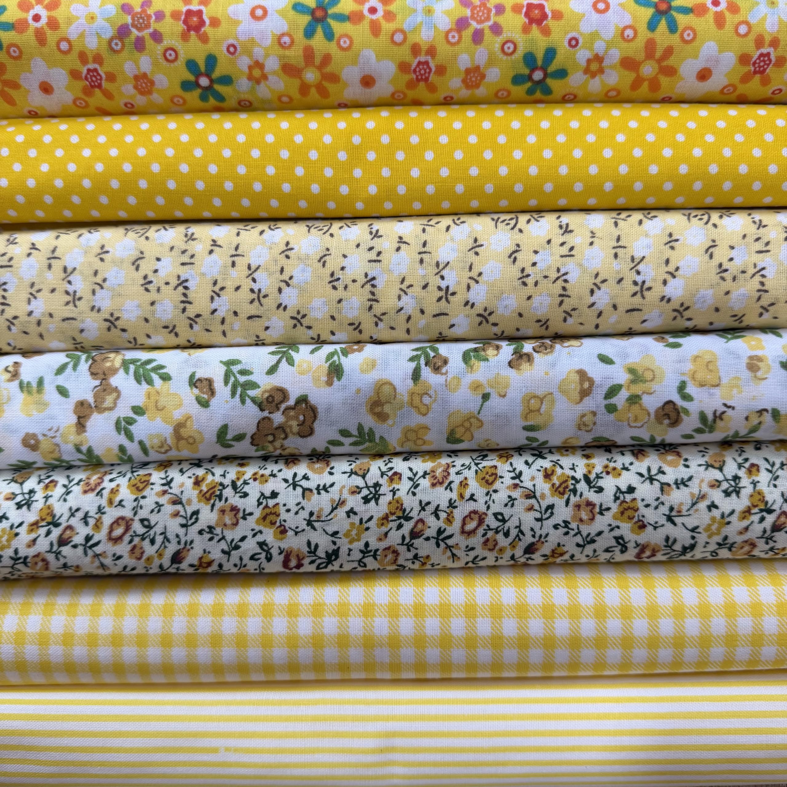 Cotton Fabric DIY Making Supplies Quilting Patchwork Fabric Fat Quarter Bundles DIY for Quilting Cotton Patchwork Cushions (Yellow, 20" x 20")