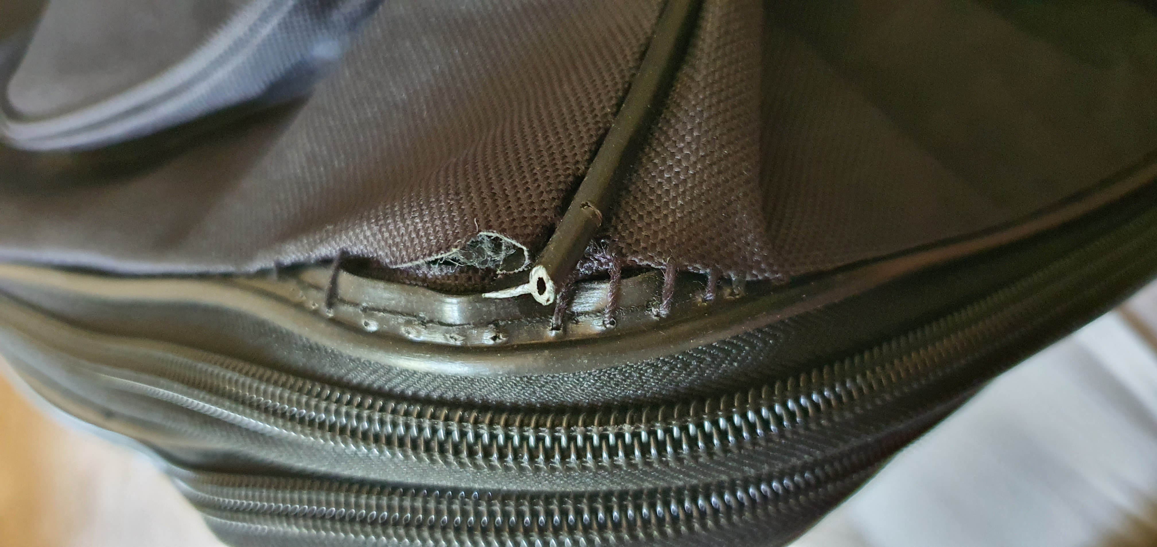 New York XPress 40" 30" 36" Rolling Wheeled Duffel Bag Spinner Suitcase Luggage