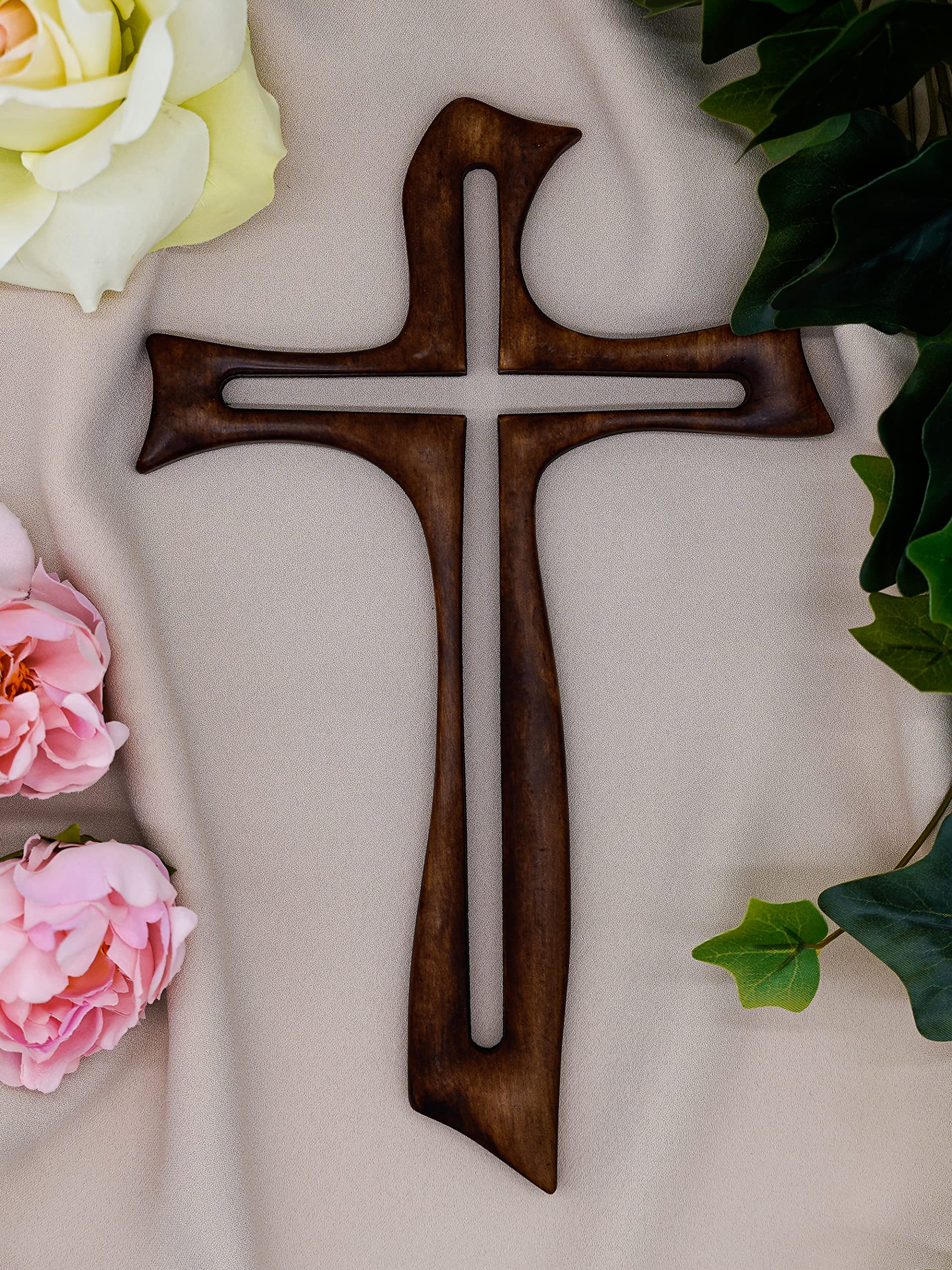 Holy Family Crucifijo Cruz Resina y Polvo de Mármol Efecto Madera de Pared 29 cm/Crucifijo de llave moderna | Único en su género | Producto artesanal fabricado en Italia (29 cm)