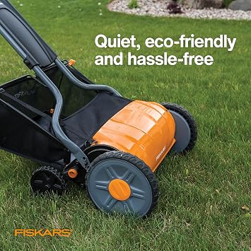 Fiskars Push Mower - 17 Cut Width Manual Reel Mower with No Motor - Grass Cutter with Steel Blades that Stay Sharp - Eco-Friendly Cordless Grass Trimmer for Lawn Care