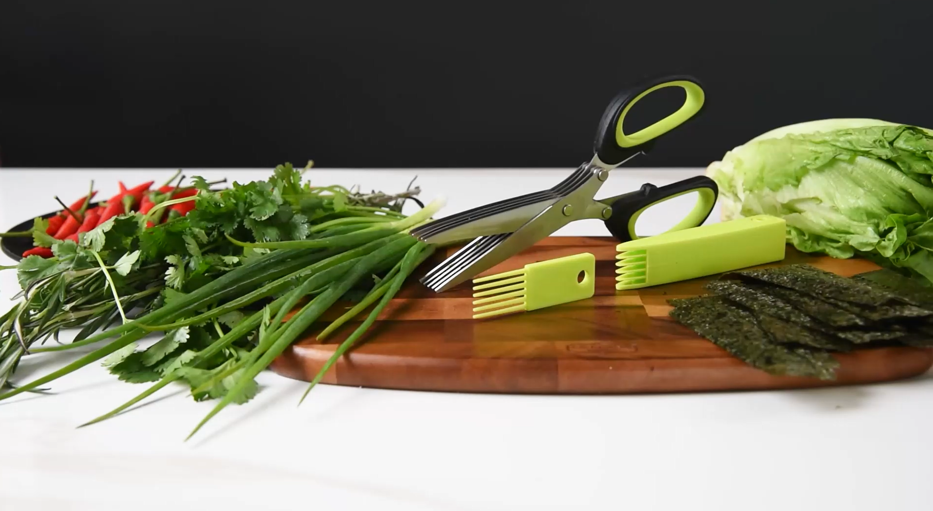 Forbici Per Erbe Aromatiche 5 Lame In Acciaio Inox - Set Da Cucina Con Pettine E Pelapatate - Verde - 2