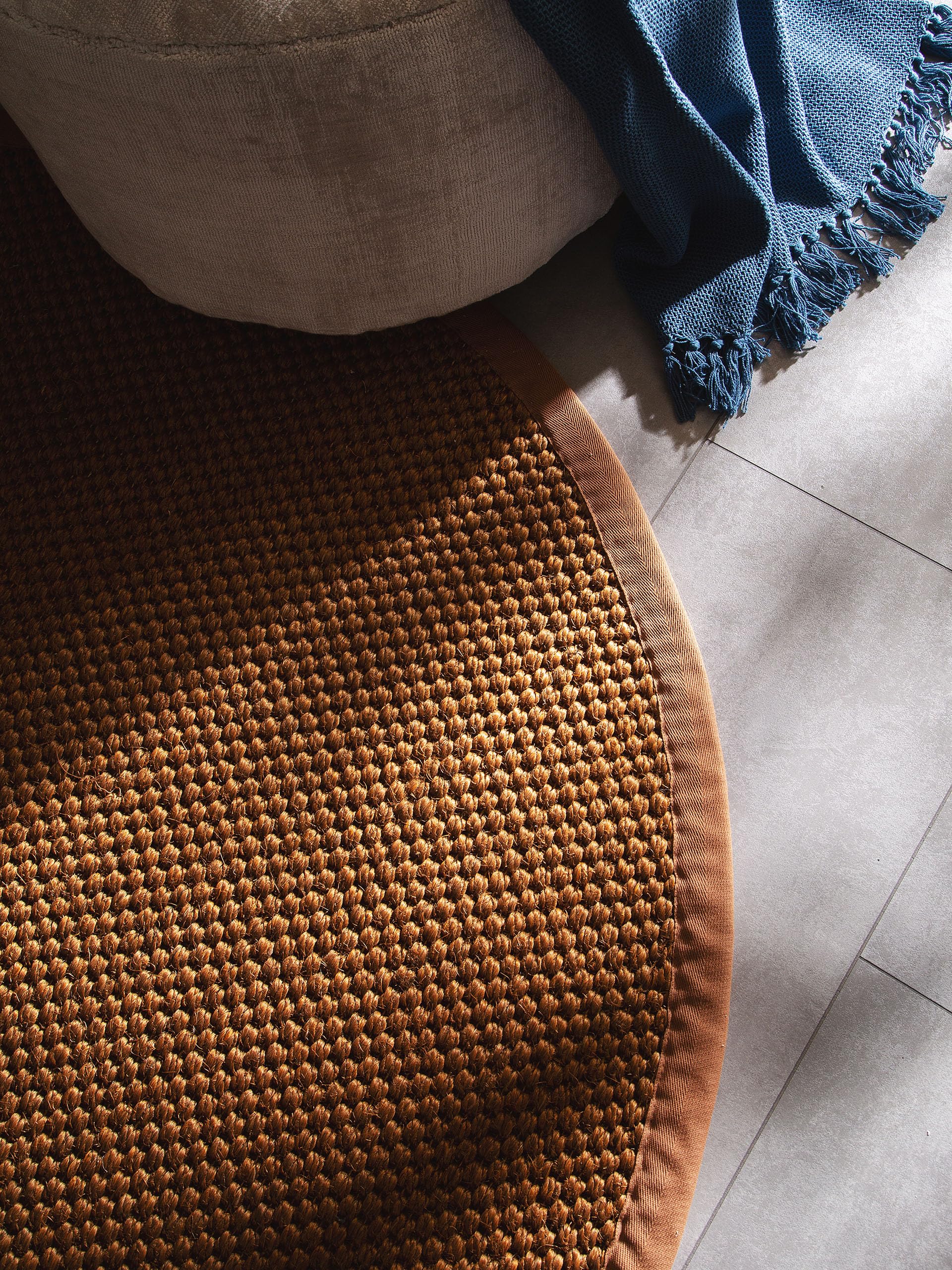 benuta Greta Tapijt van puur sisal - 100% sisal - rond en stijl: rand, effen, Natural Living - Scandi Living - onderhoudsvriendelijk voor woonkamer, slaapkamer, crème, diameter 150 cm, rond