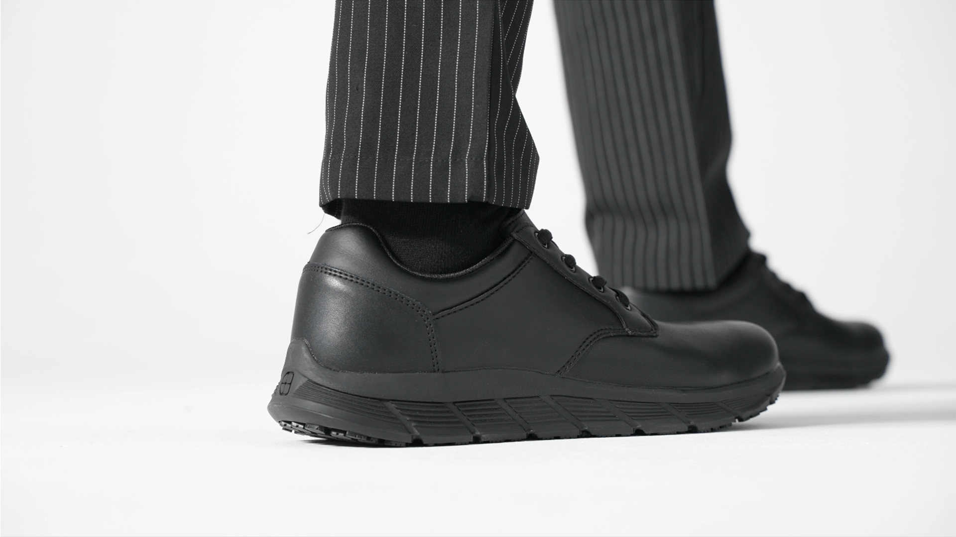 Shoes For Crews Saloon II ECO Women OB E SR - Chique, Casual Veterschoen, Veilige Grip, Antislip