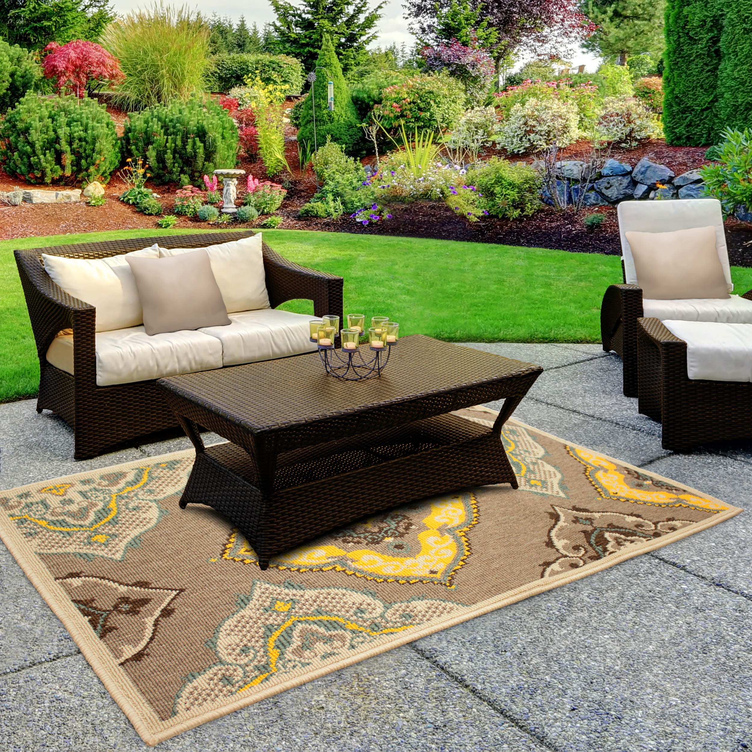 Amazon.com: Laura Ashley Allie Indoor/Outdoor Rug, 2' x 3' (24