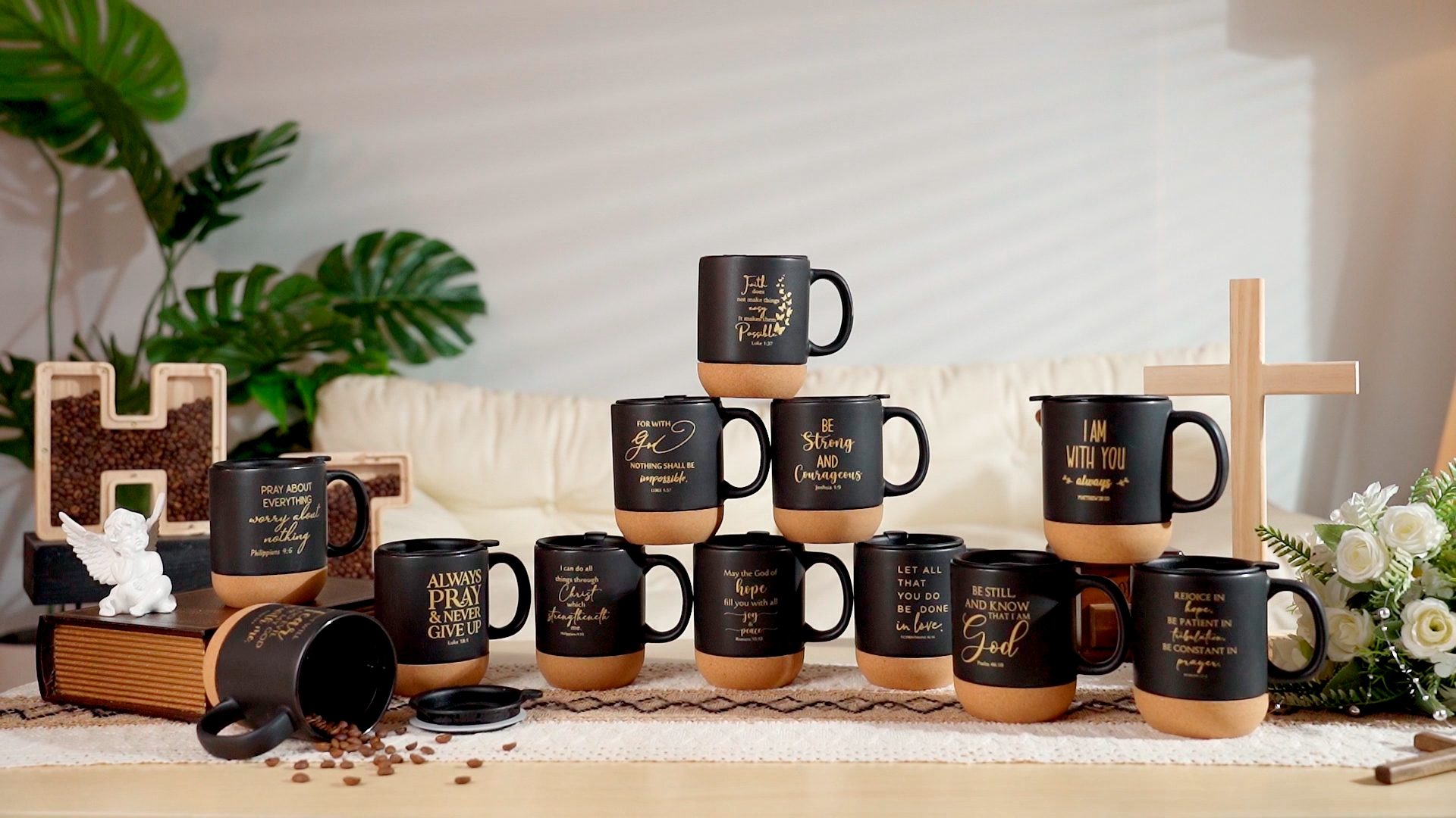 Set de 12 tazas cristianas con base de corcho 15 oz miniatura 7