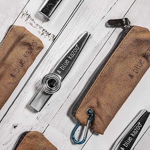 Miniatura 2 de The Original Blue Kazoo - Instrumento musical de aluminio - Mochila ultraligera Kazoo - Incluye bolsa de lona y mosquetón - Fácil de transportar -