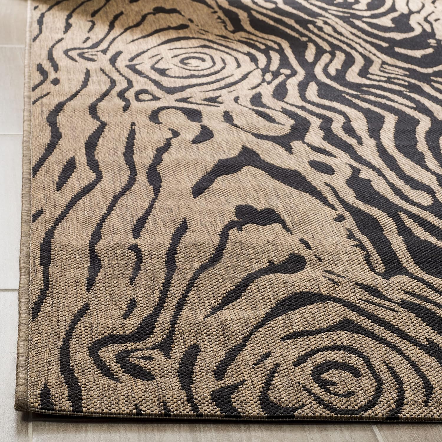 Martha Stewart x SAFAVIEH Outdoor Area Rug Collection - 6'7" x 9'6", Coffee & Black, Weather Resistant & Washable, Ideal for Patio, Backyard, Mudroom, Deck, Dining Space (MSR4126H)