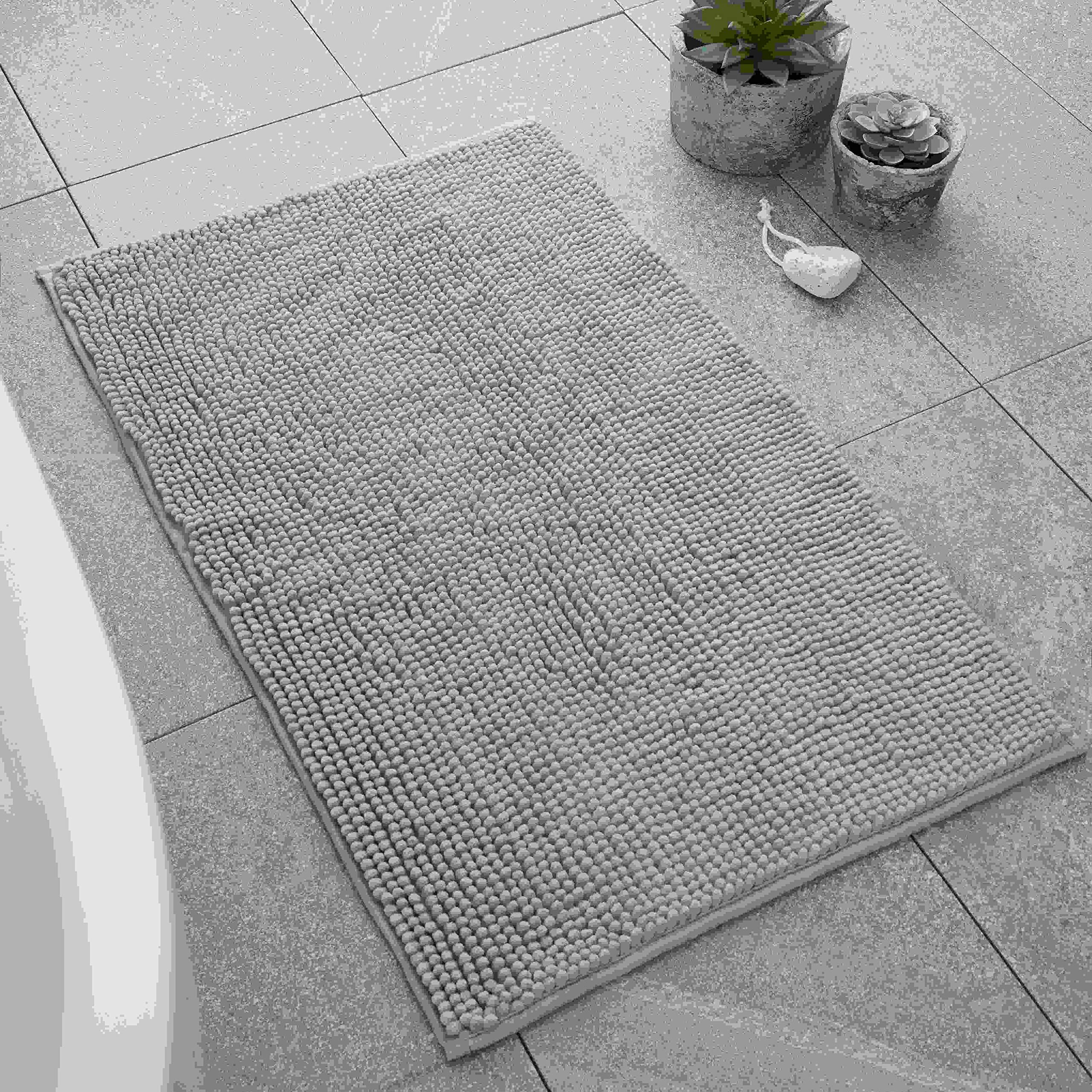 Catherine Lansfield Unisex Silver 'Bobble' Bath Mat In