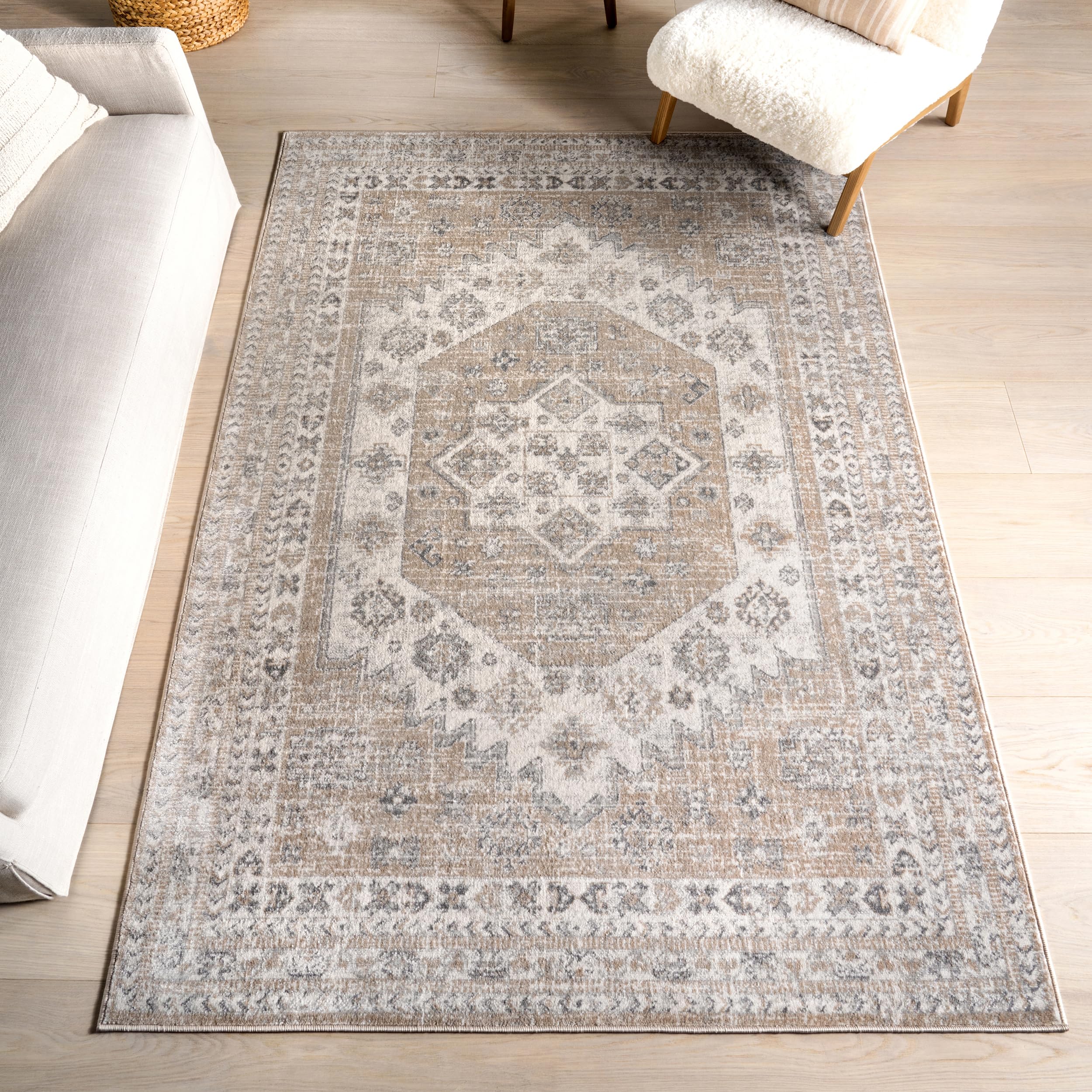Nuloom Nidia Beige/Ivory, 4' x 6', Medallion, Soft and Cozy, High Traffic, Stain Resistant, Easy Clean, Durable Area Rug for Bedroom, Living Room,