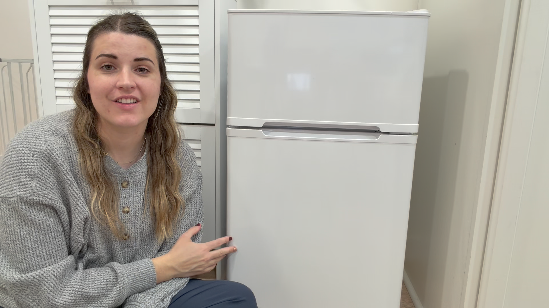 Amazon | COWSAR 小型冷蔵庫 87L 小型 一人暮らし 家庭用に最適 2 ドア