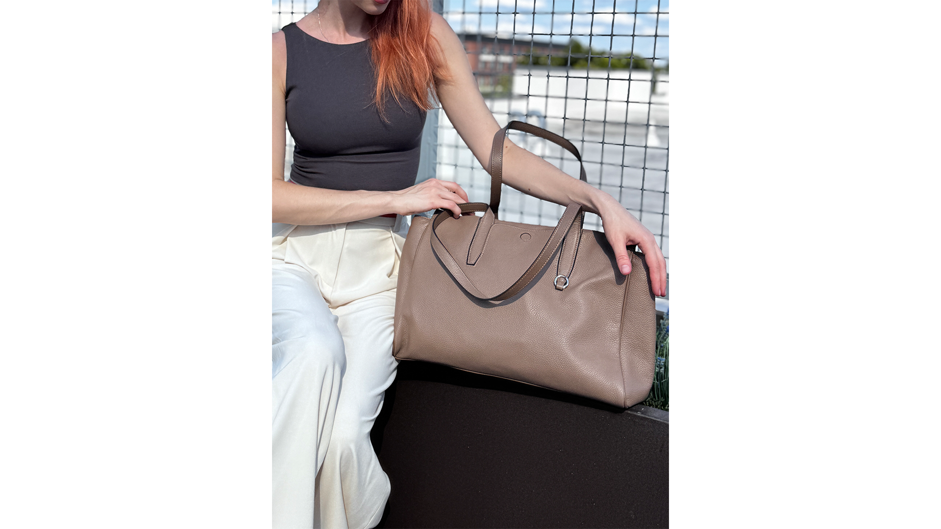 Bolso tote de cuero grande para mujer miniatura 7