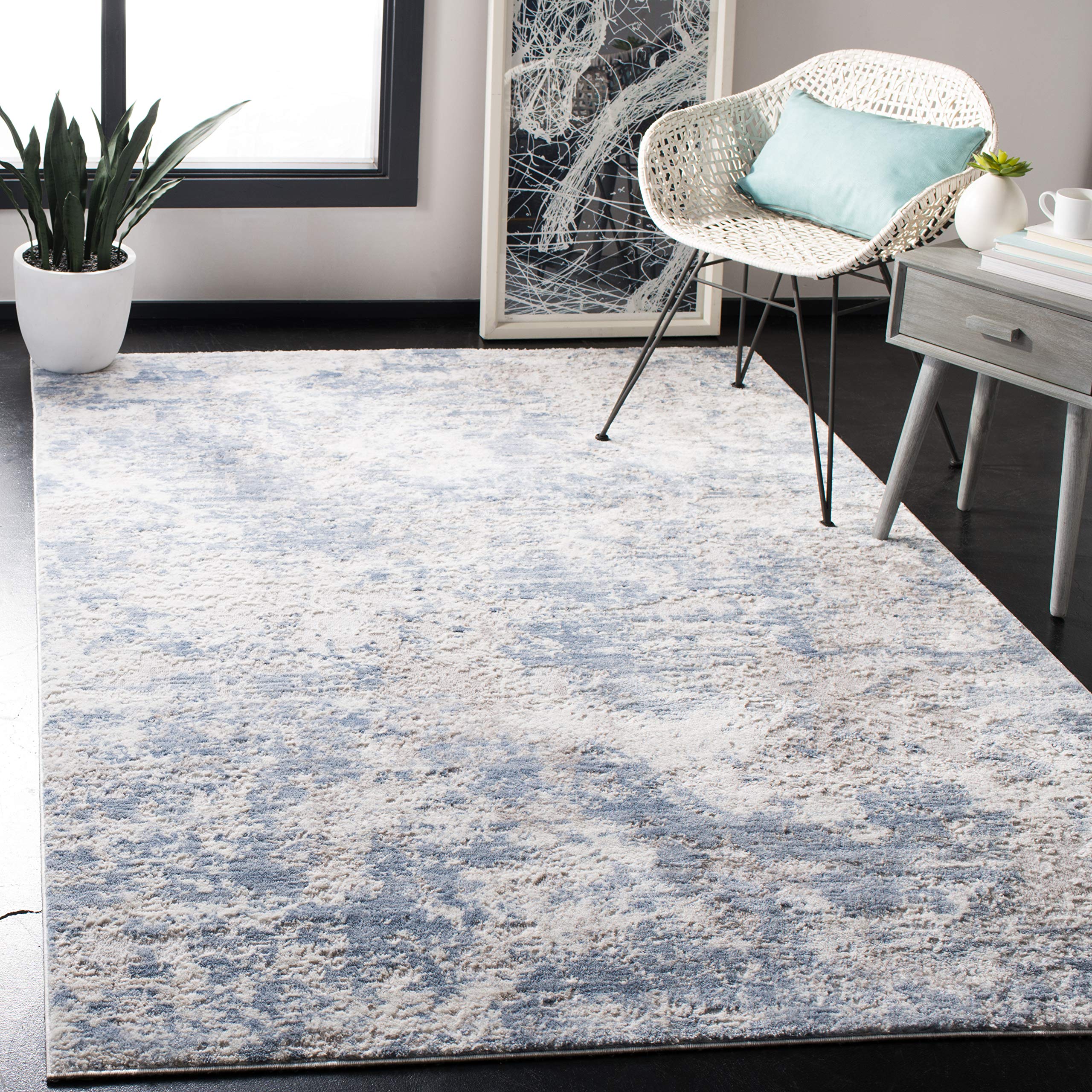 Safavieh Modern Rug for Living Room Dining Room, Bedroom - Amelia Collection, Short Pile, in Grey and Blue, 91 X 91 cm