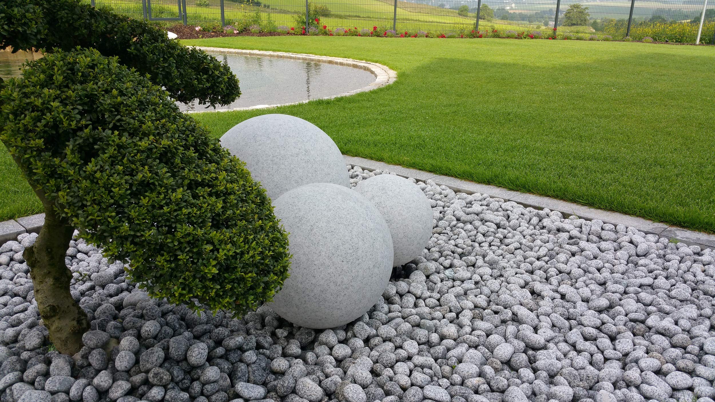 Trango Boule de Jardin 200G IP65 en Aspect Pierre de Granit de 20 cm de diamètre *Nature* avec câble d'alimentation IP44 de 5 mètres avec 1x Douille E27, Boule Lumineuse, lumière extérieure