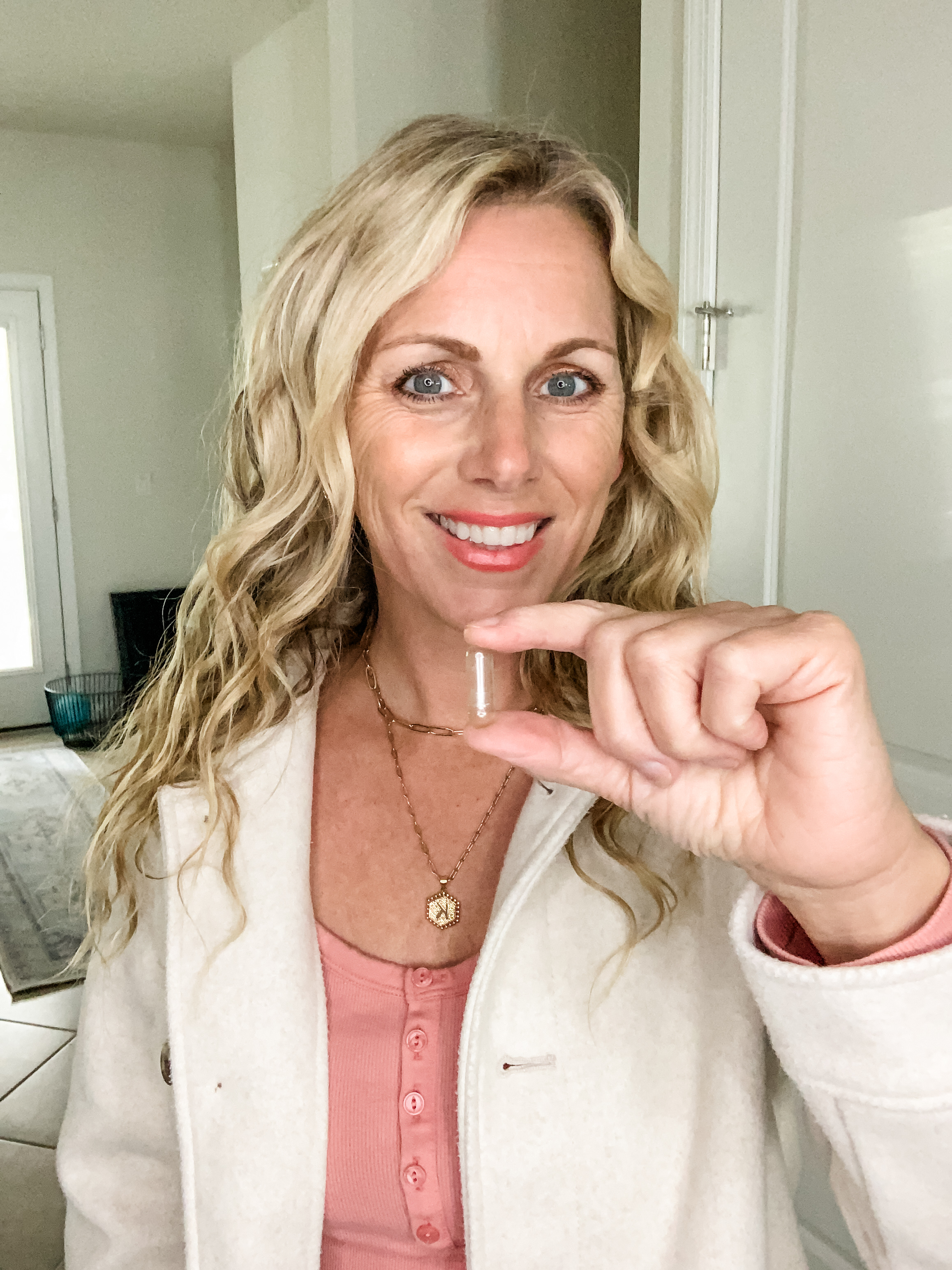 Watch My HONEST review of 00 empty vegan pill capsules! on Amazon Live