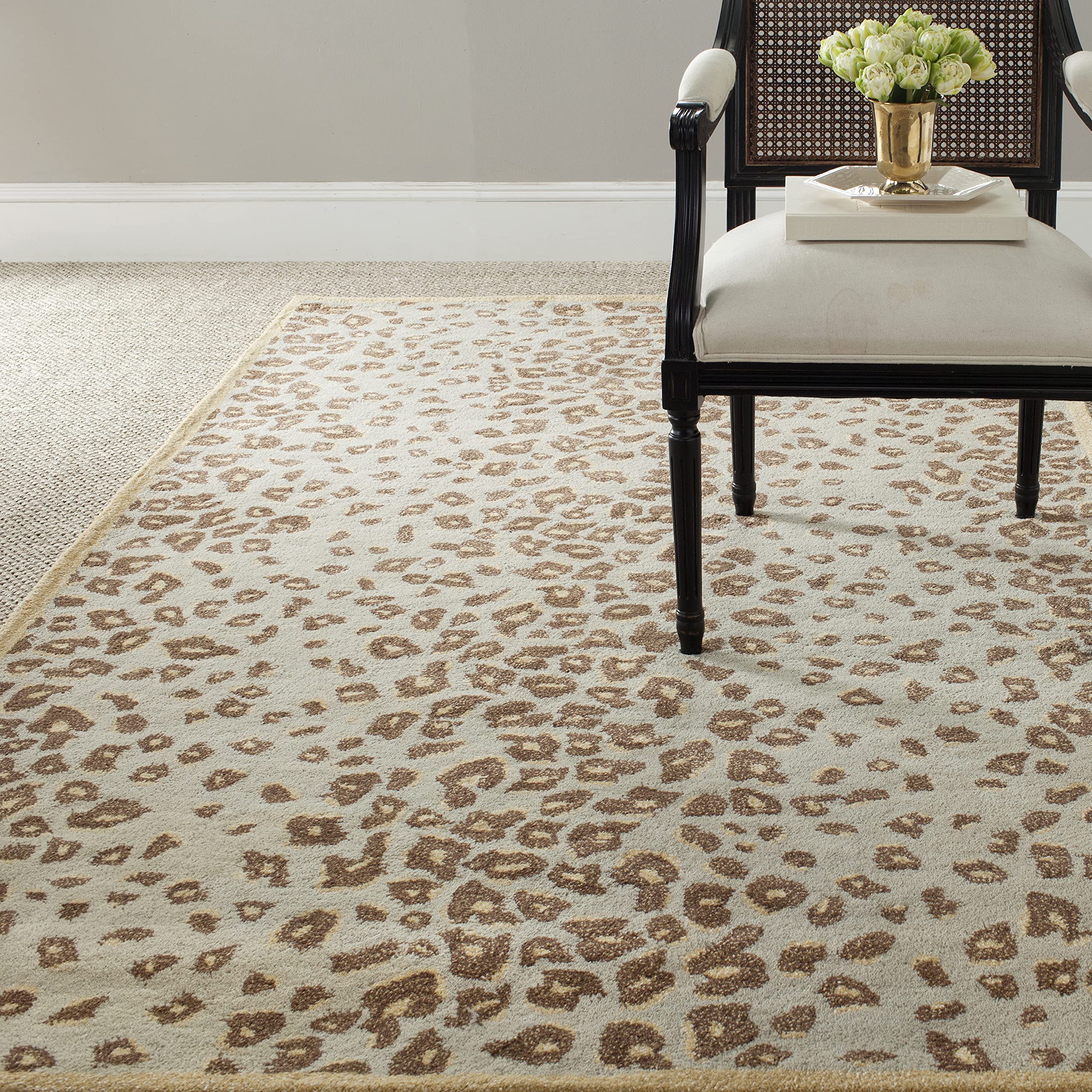 Amazon.com: Martha Stewart x SAFAVIEH Area Rug Collection - 2'6