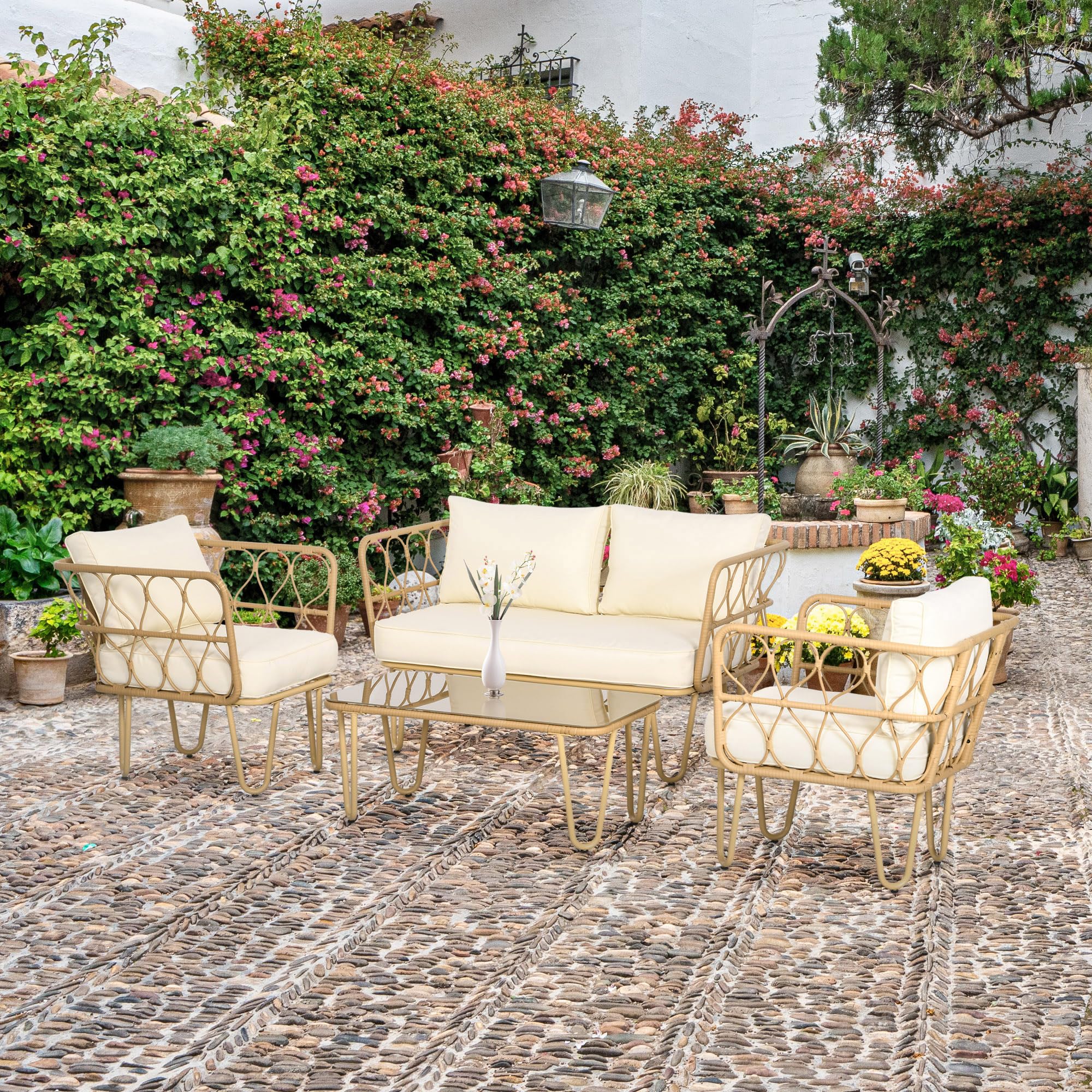 Outsunny Ensemble Salon de Jardin 4 pièces canapé 2 Places + 2 fauteuils + 1 Table Basse Plateau Verre trempé 7 Coussins - Acier et résine tressée - crème