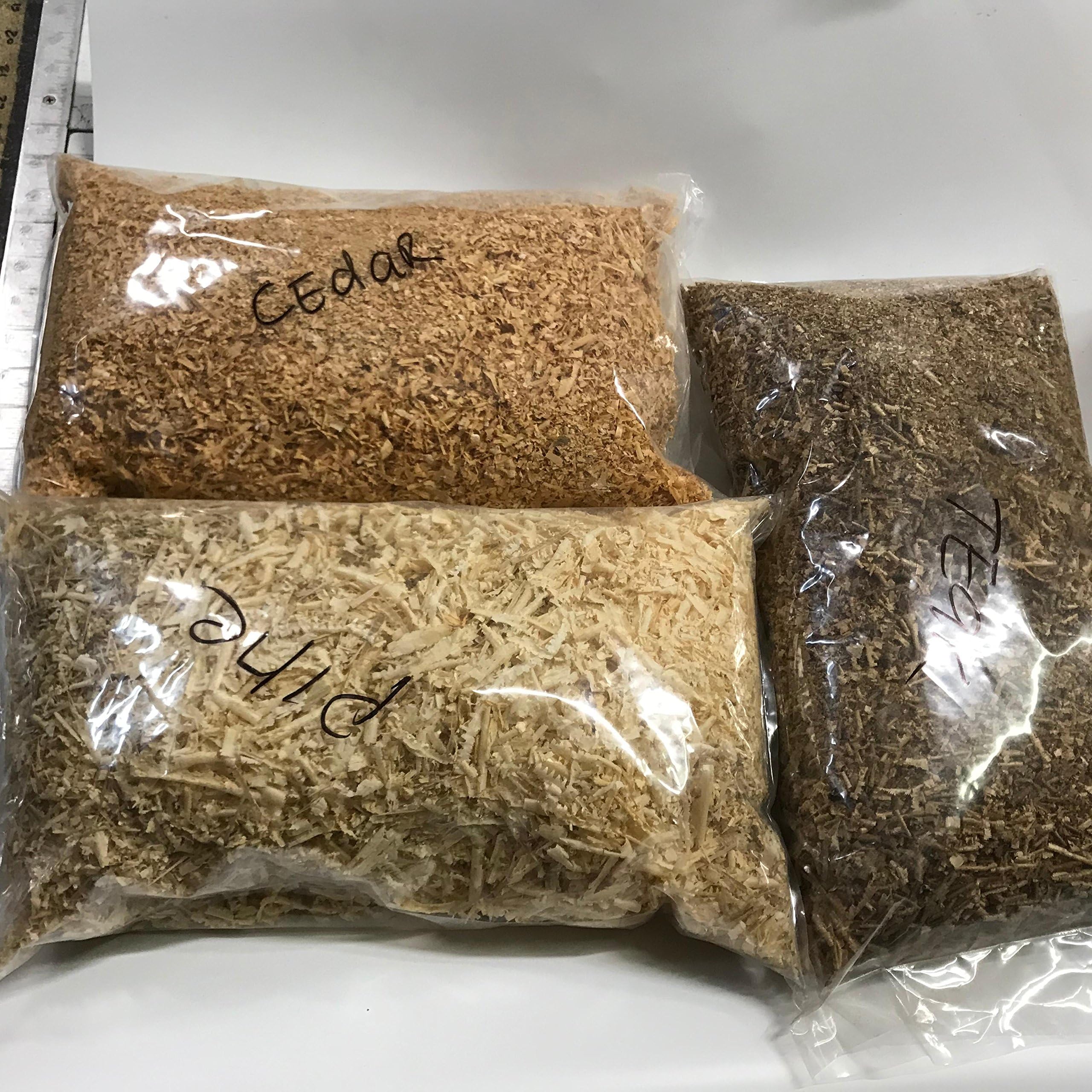 Pine Wood Chips Medium coarse 10 Oz Bags