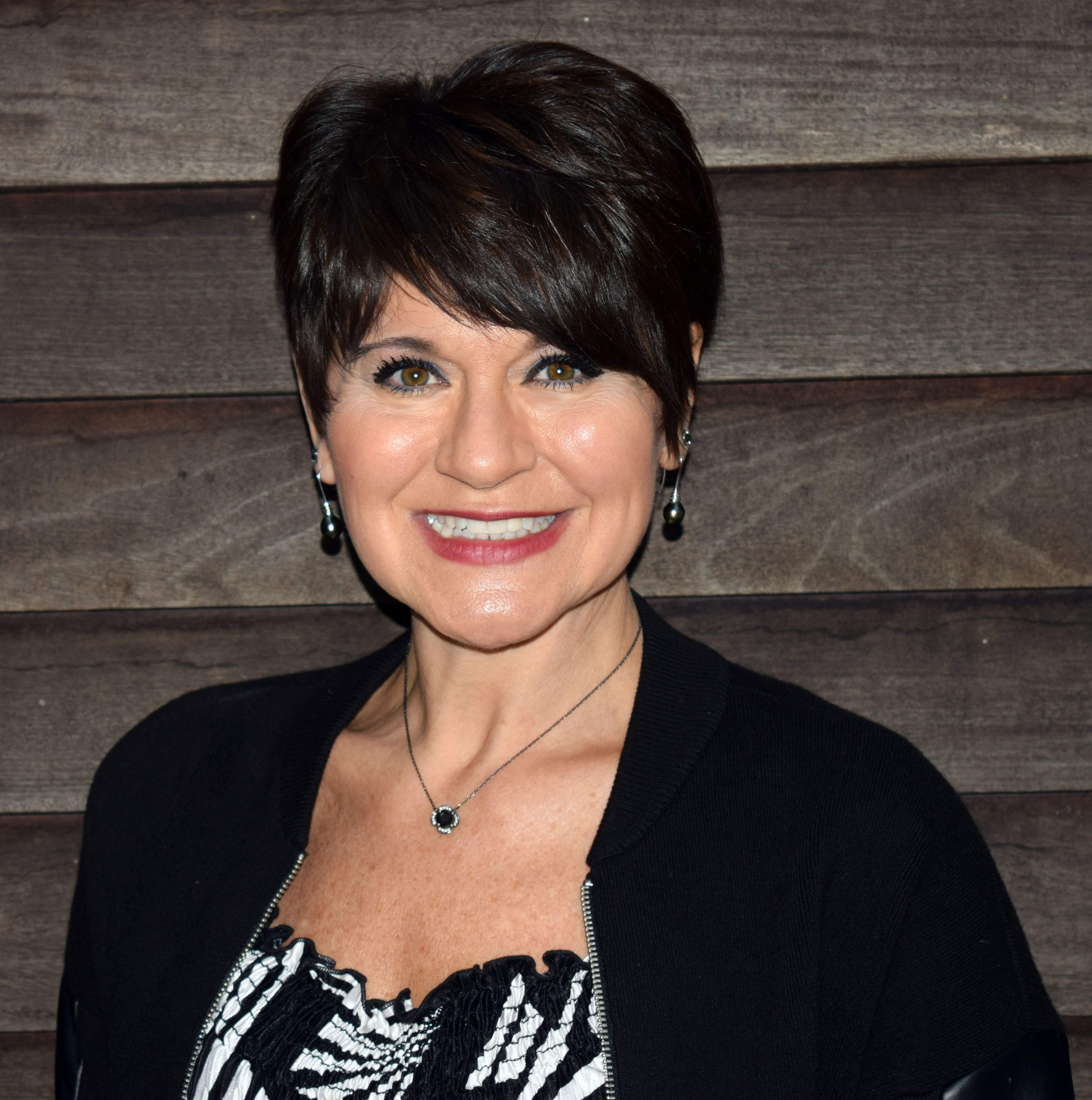 Amazon.com: Kimberly Sheldahl: books, biography, latest update