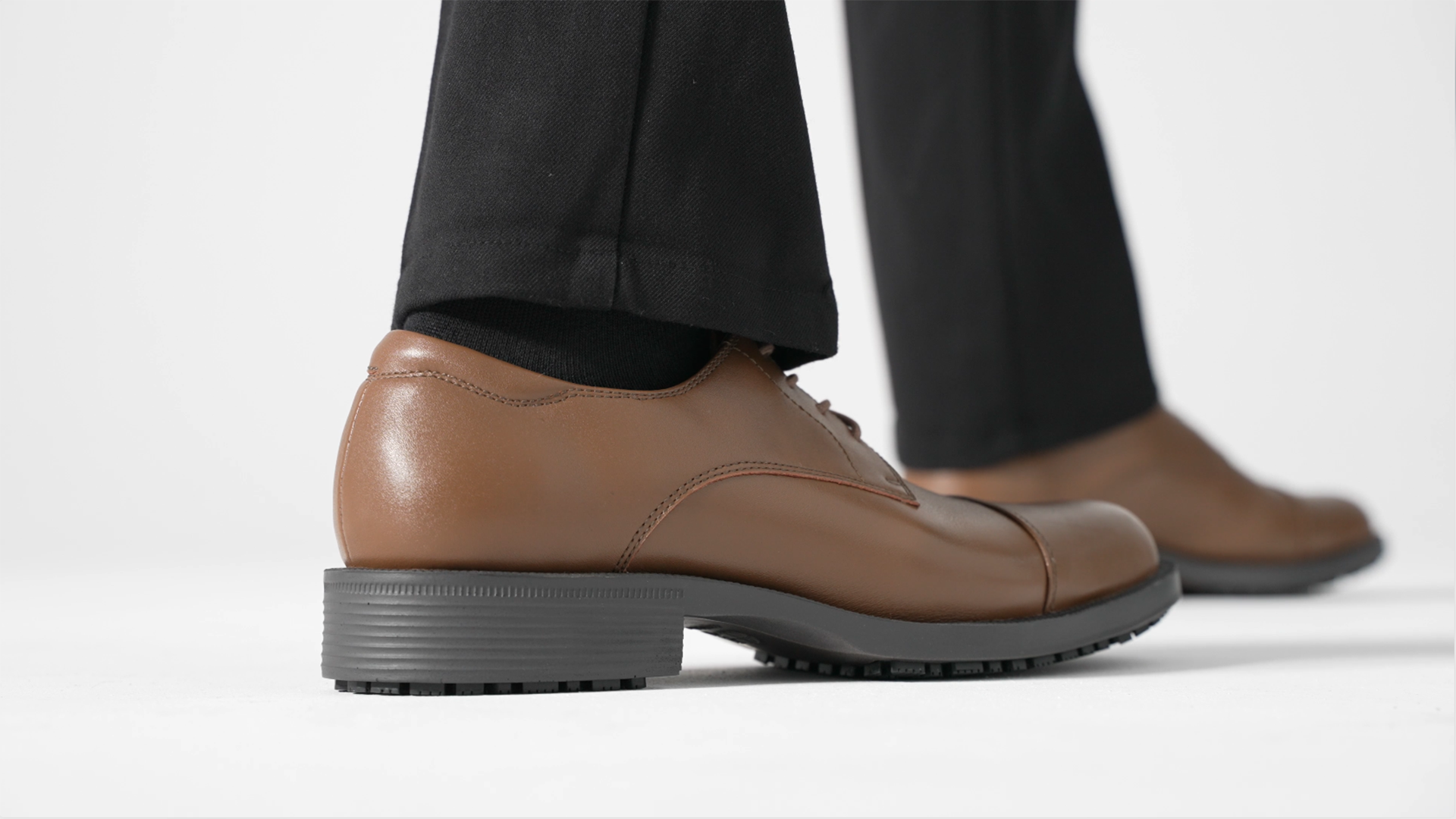 Chaussures De Travail Homme 'Senator' Shoes For Crews - Cuir Marron Antidérapant