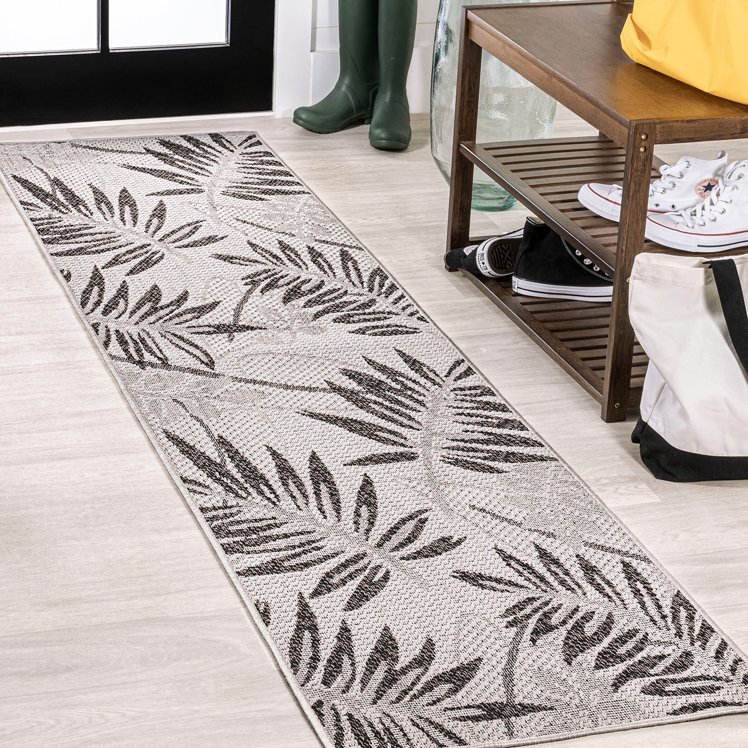 JONATHAN Y Tropical Palm Leaf Indoor Outdoor Runner Rug 2X8 Gray/Black, Havana for Backyard, Patio, Porch, Easy-Cleaning, High Traffic, Pet-Friendly,