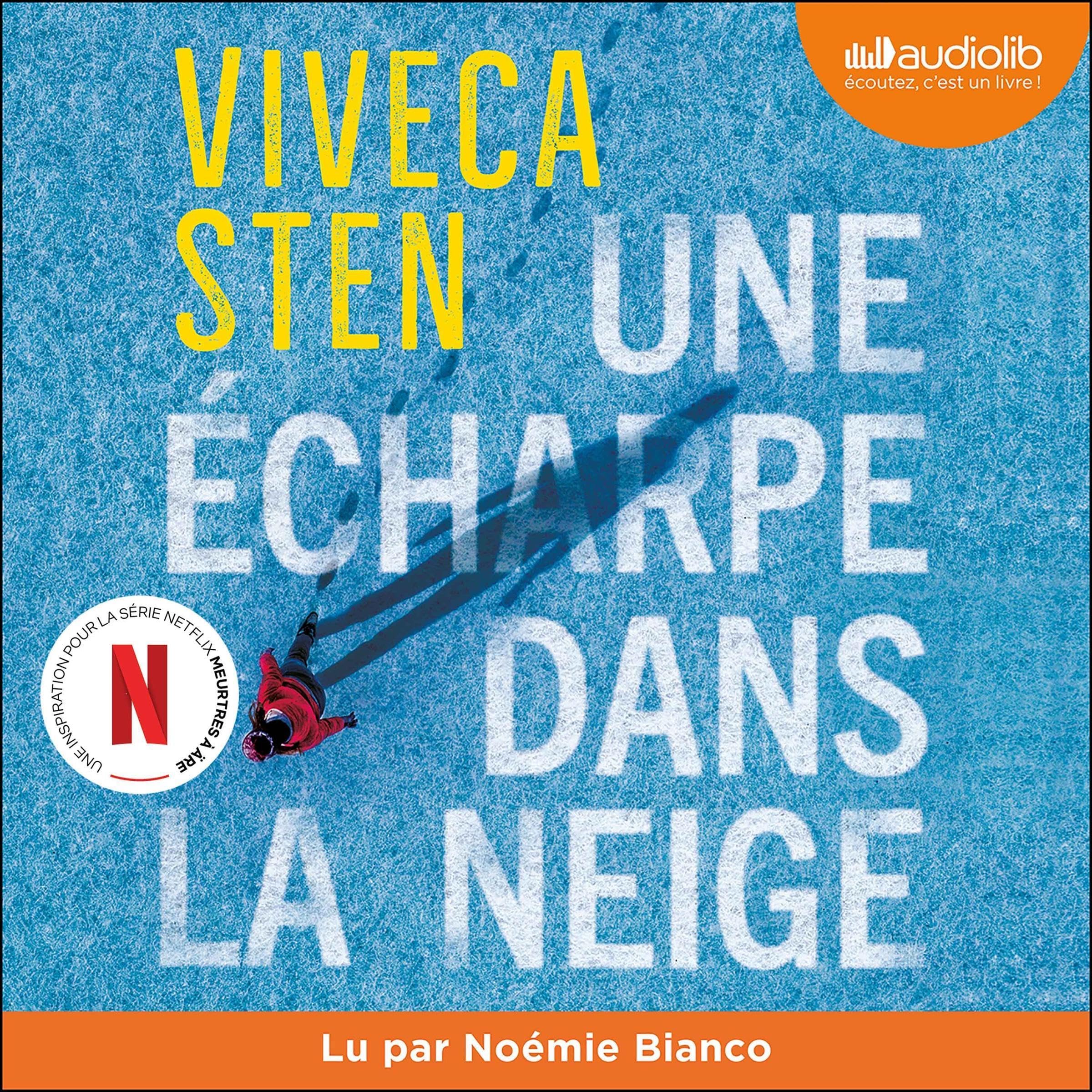 Une écharpe dans la neige