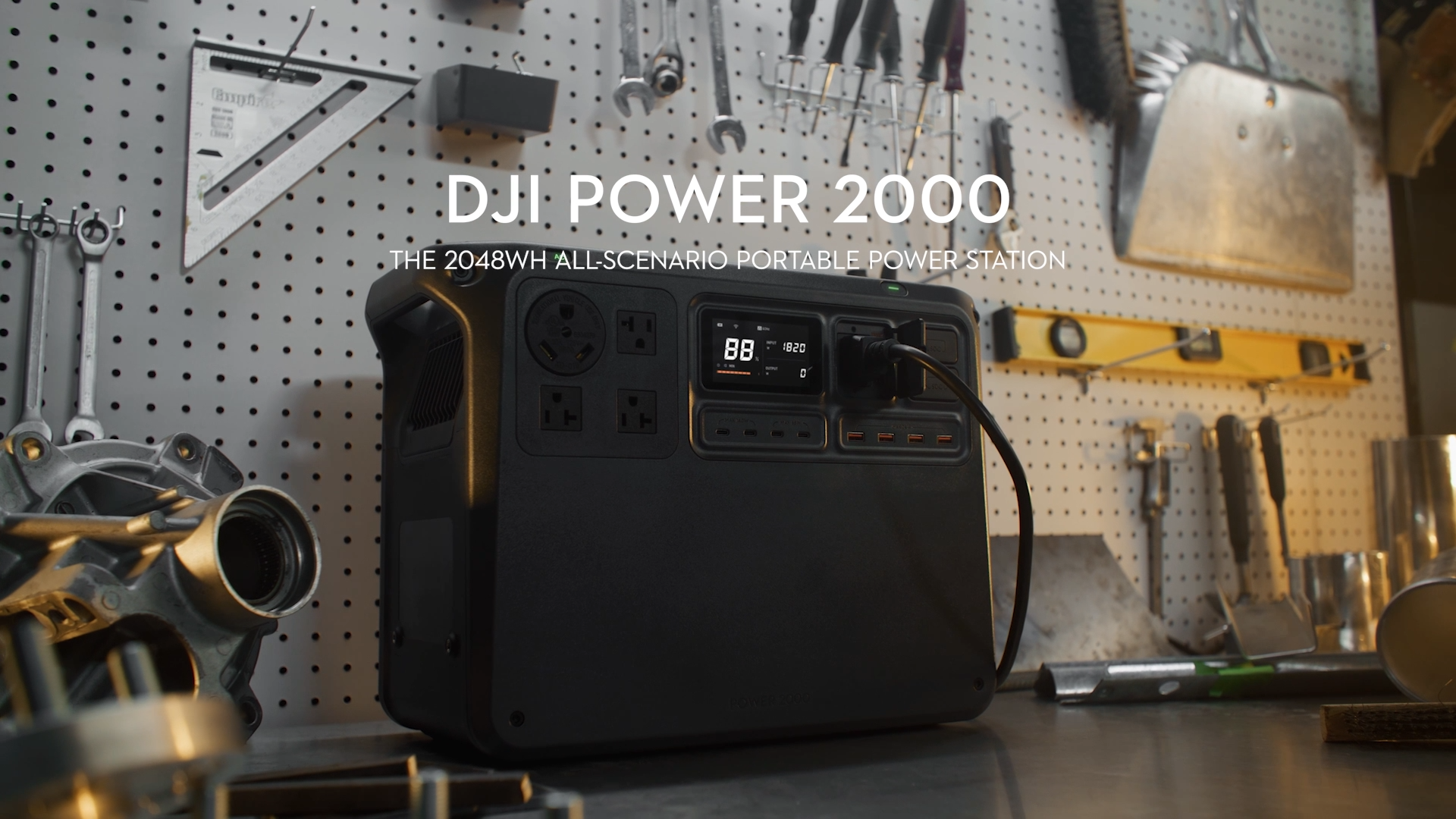 【新品】DJI Power 2000 ポータブル電源 2048Wh パワフルな自由を、DJIの新しいポータブル電源で：Power 2000