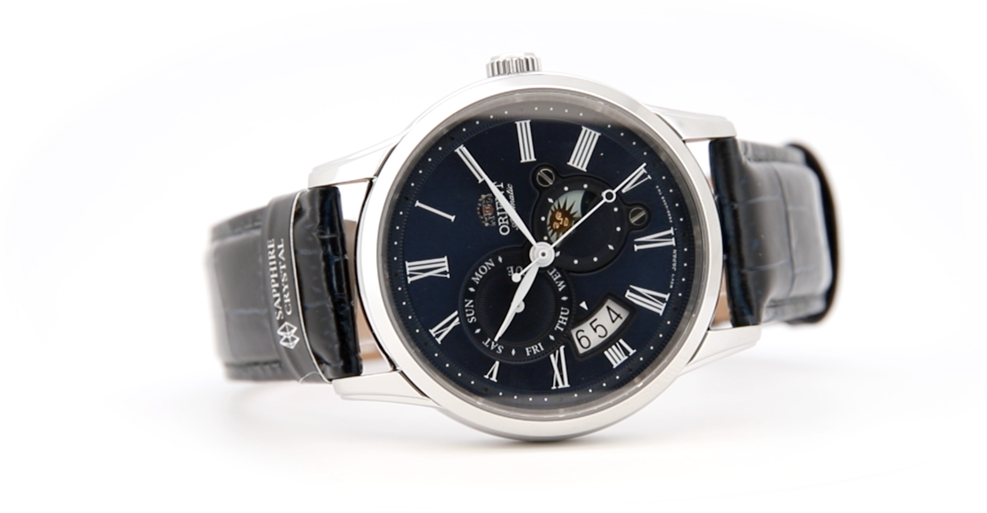 Orient Classic Sun & Moon - Orologio Uomo Automatico a Carica Manuale Elegante Cinturino In Pelle Nero Cassa In Acciaio Quadrante Nero - RA-AK0030B30B RA-AK0010B